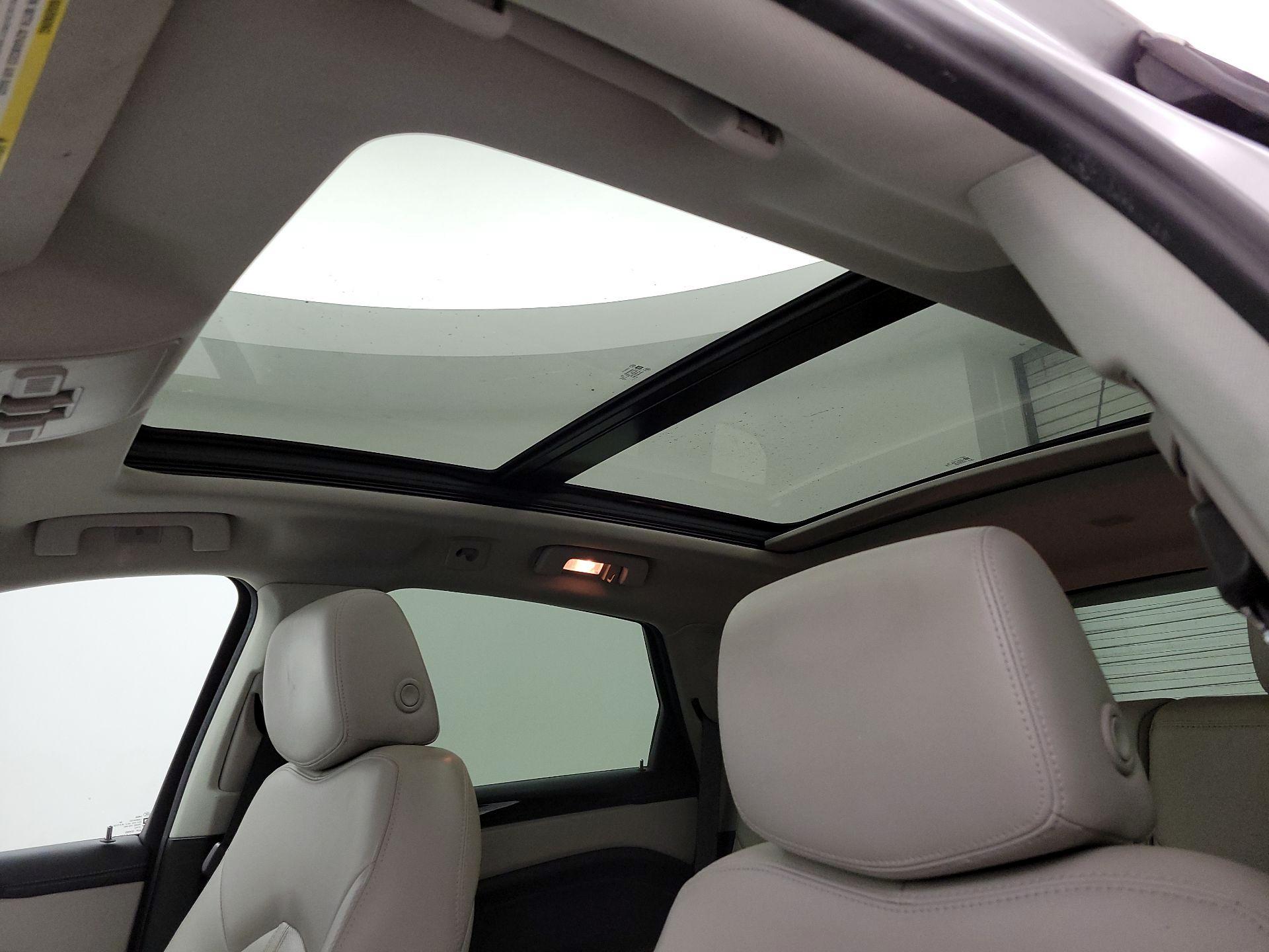 Thumbnail: 2015 Cadillac SRX - 19