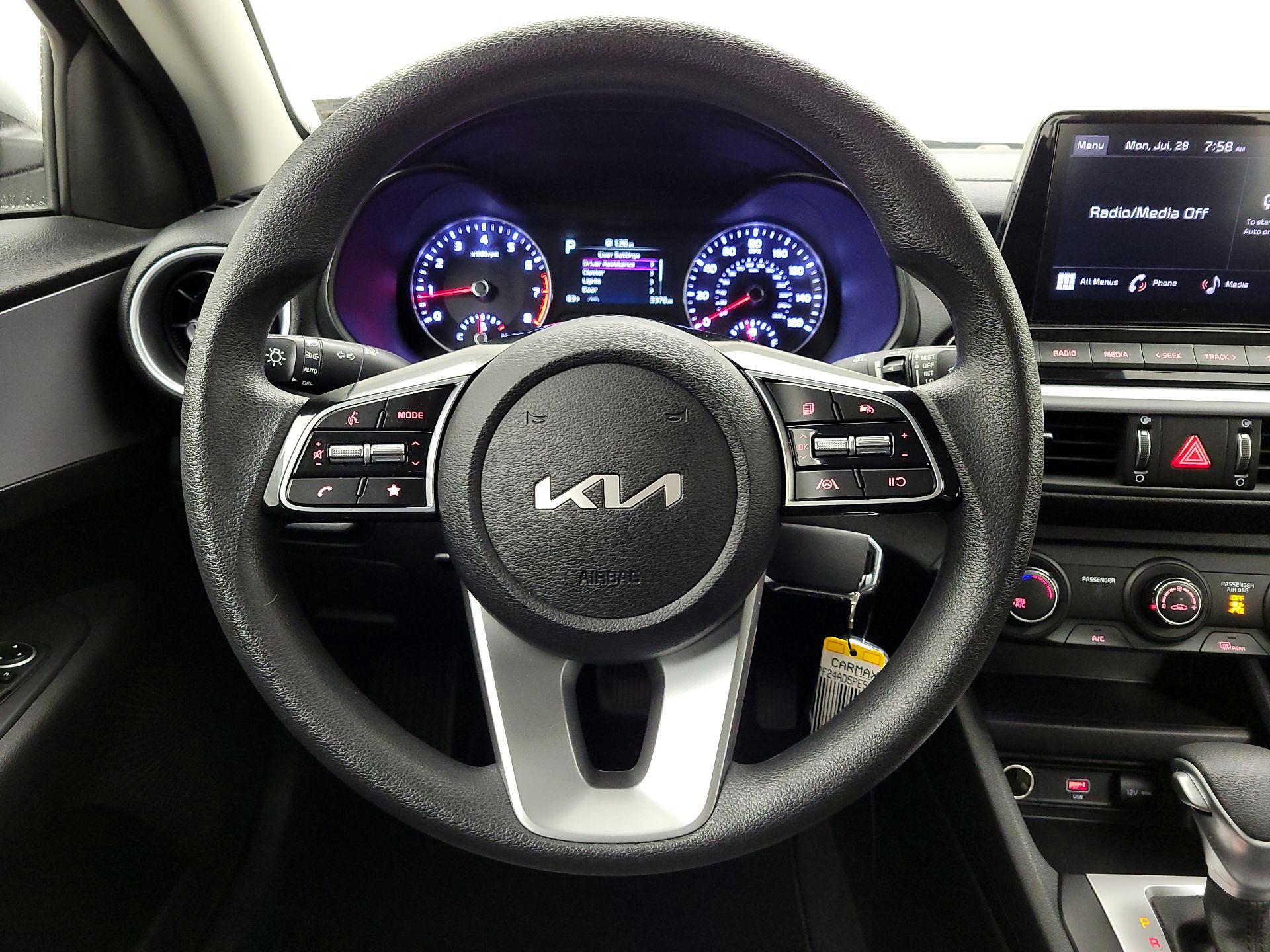 Thumbnail: 2023 Kia Forte - 10