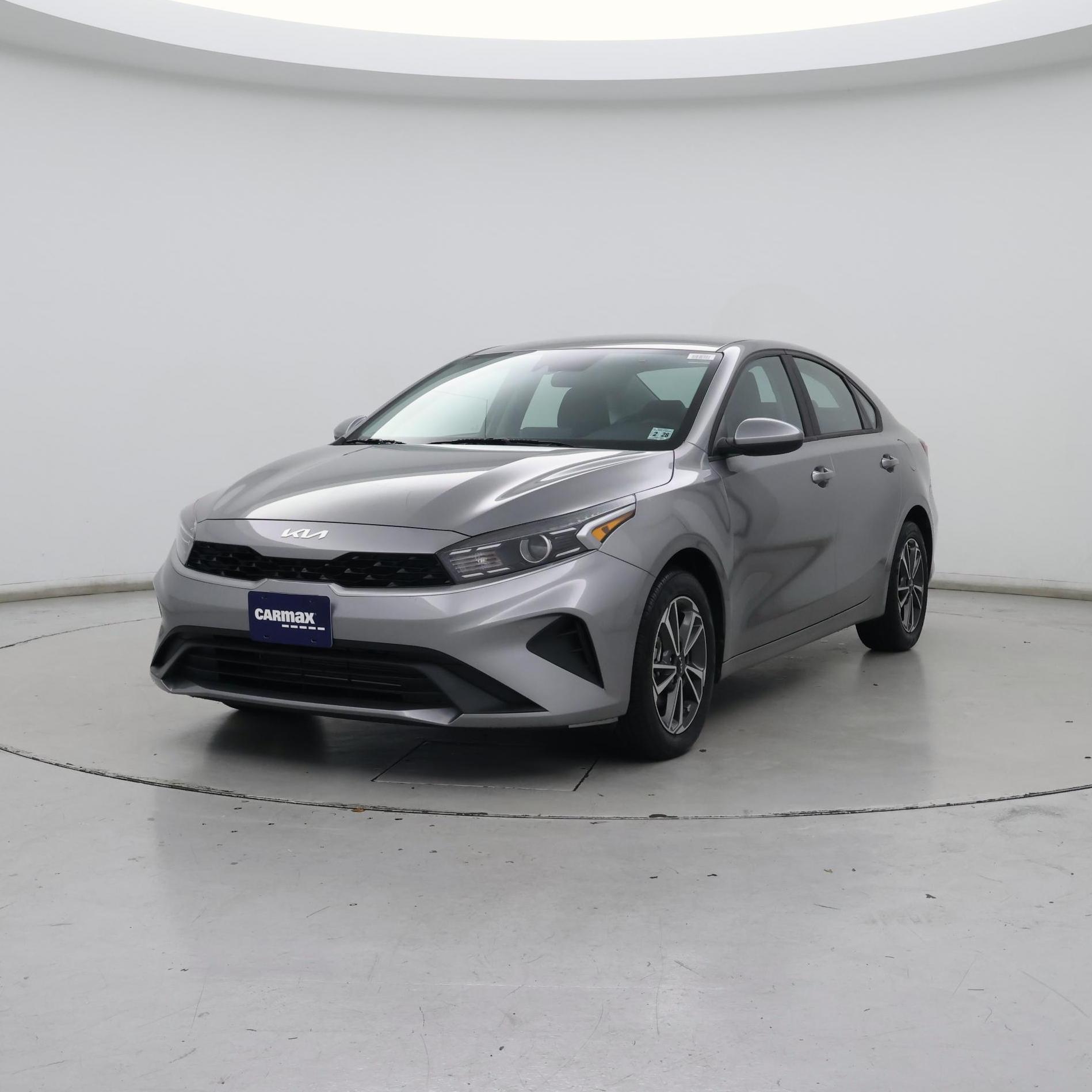 Thumbnail: 2023 Kia Forte - 4