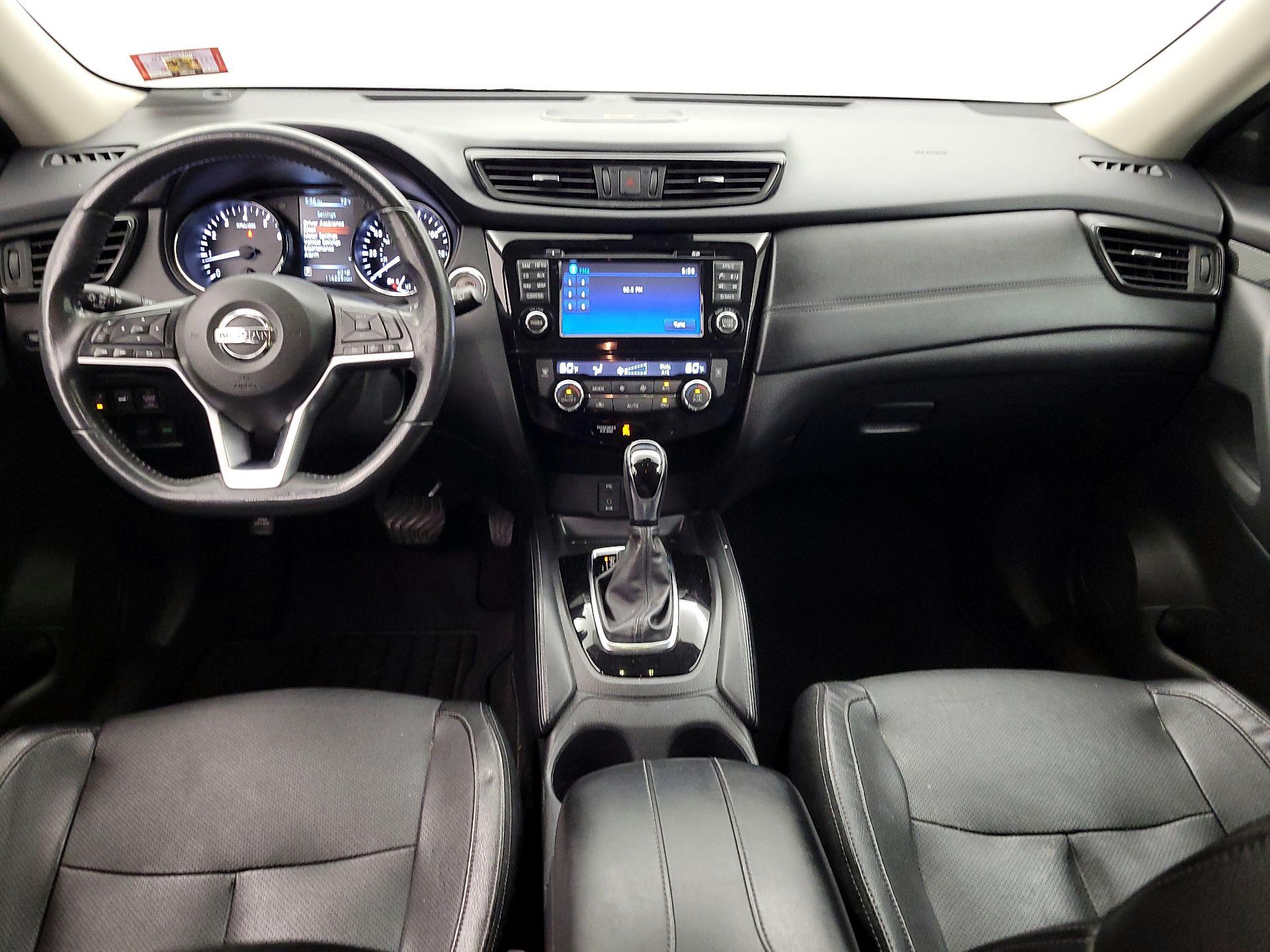 Thumbnail: 2017 Nissan Rogue - 9