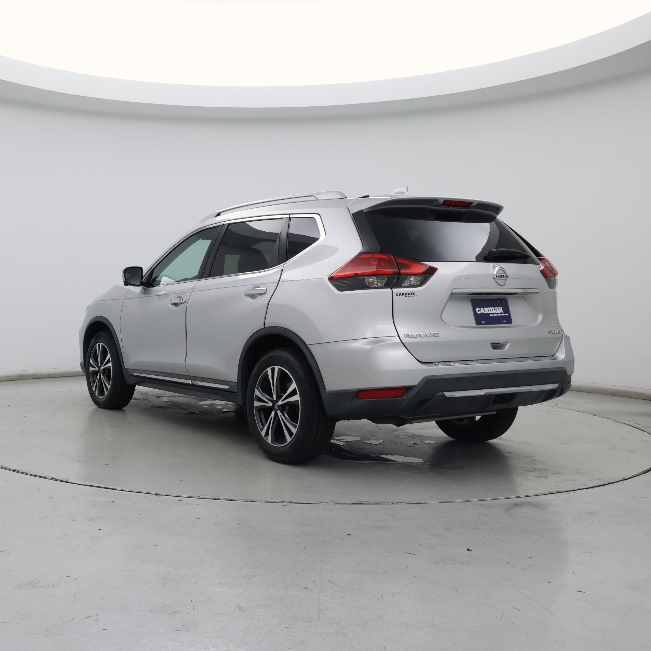 Thumbnail: 2017 Nissan Rogue - 2