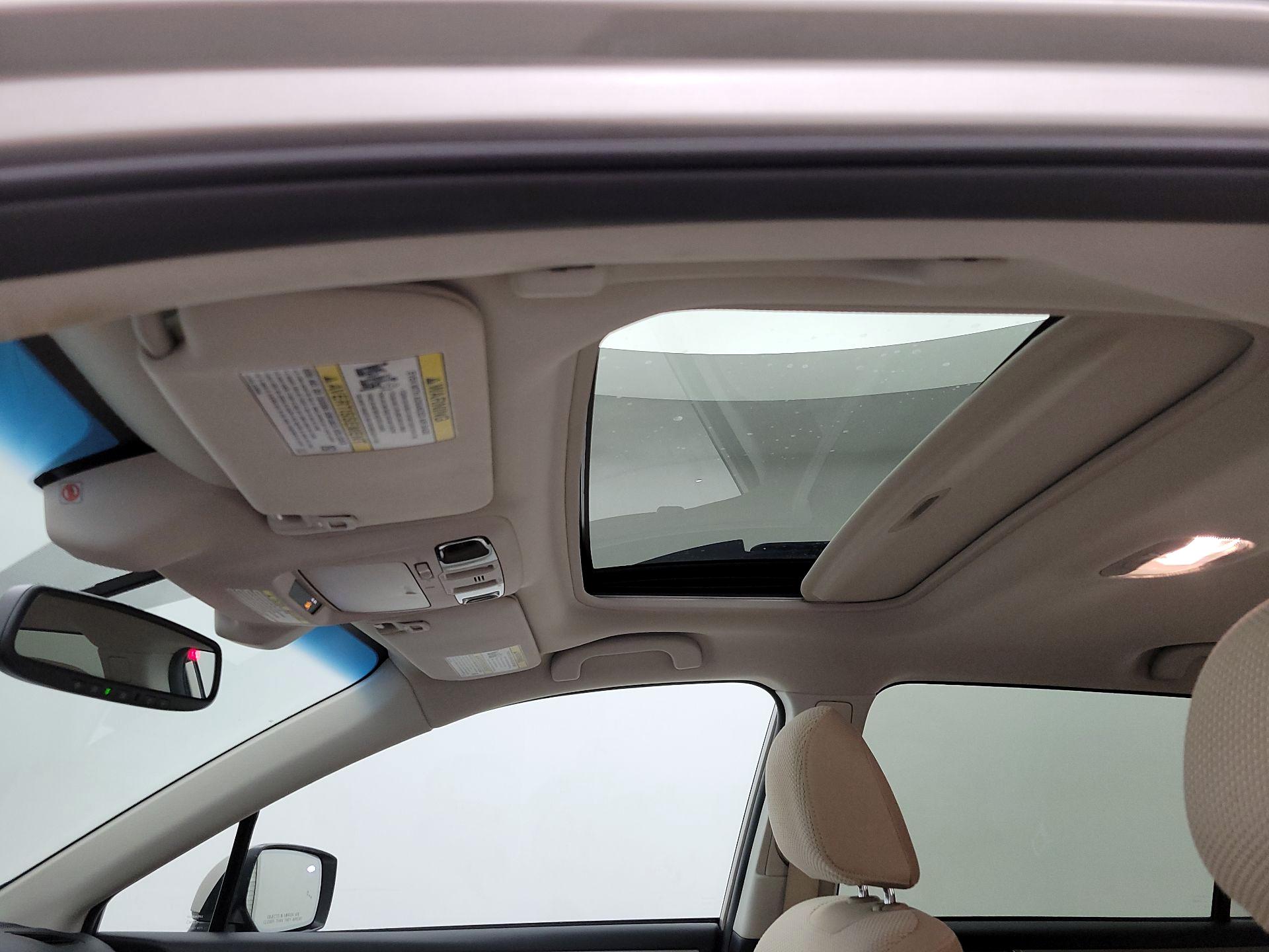 Thumbnail: 2015 Subaru Outback - 19