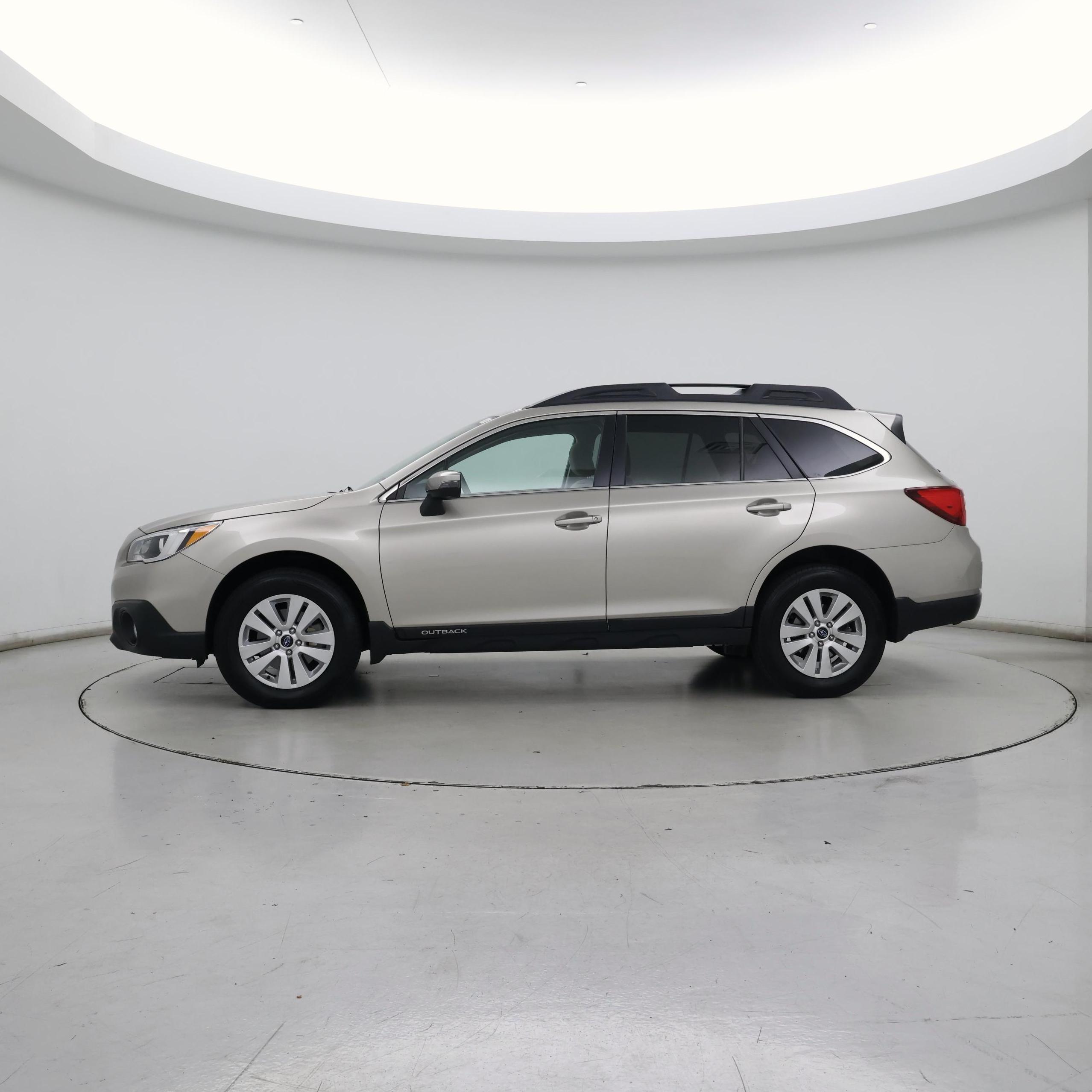 Thumbnail: 2015 Subaru Outback - 3