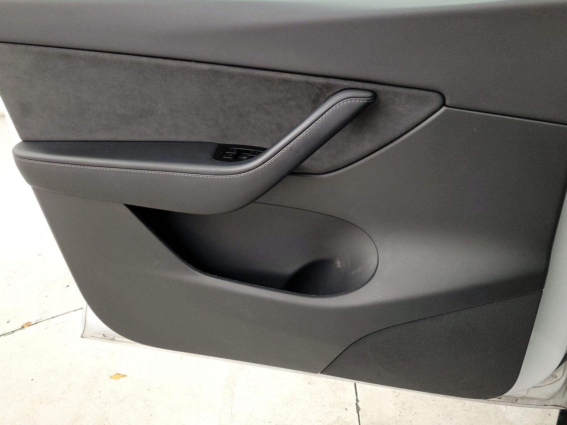 Thumbnail: 2020 Tesla Model Y - 12