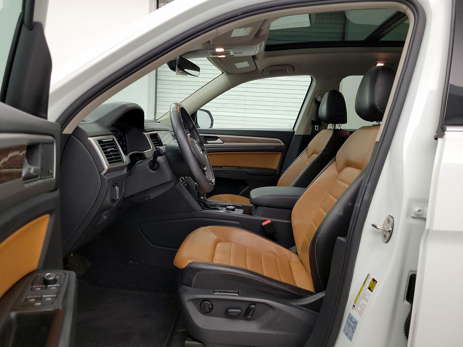 Thumbnail: 2018 Volkswagen Atlas - 11