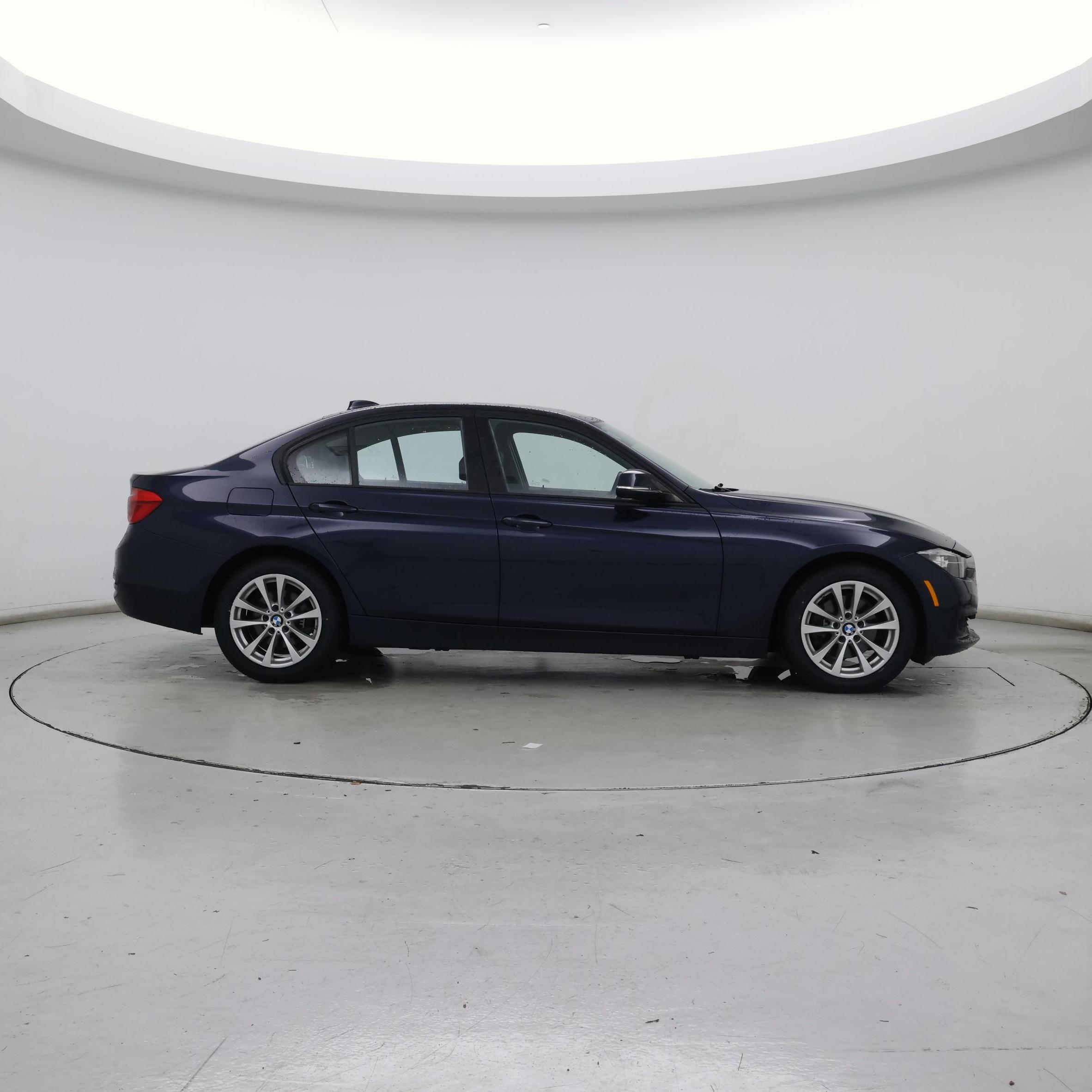 Thumbnail: 2017 BMW 3 Series - 7