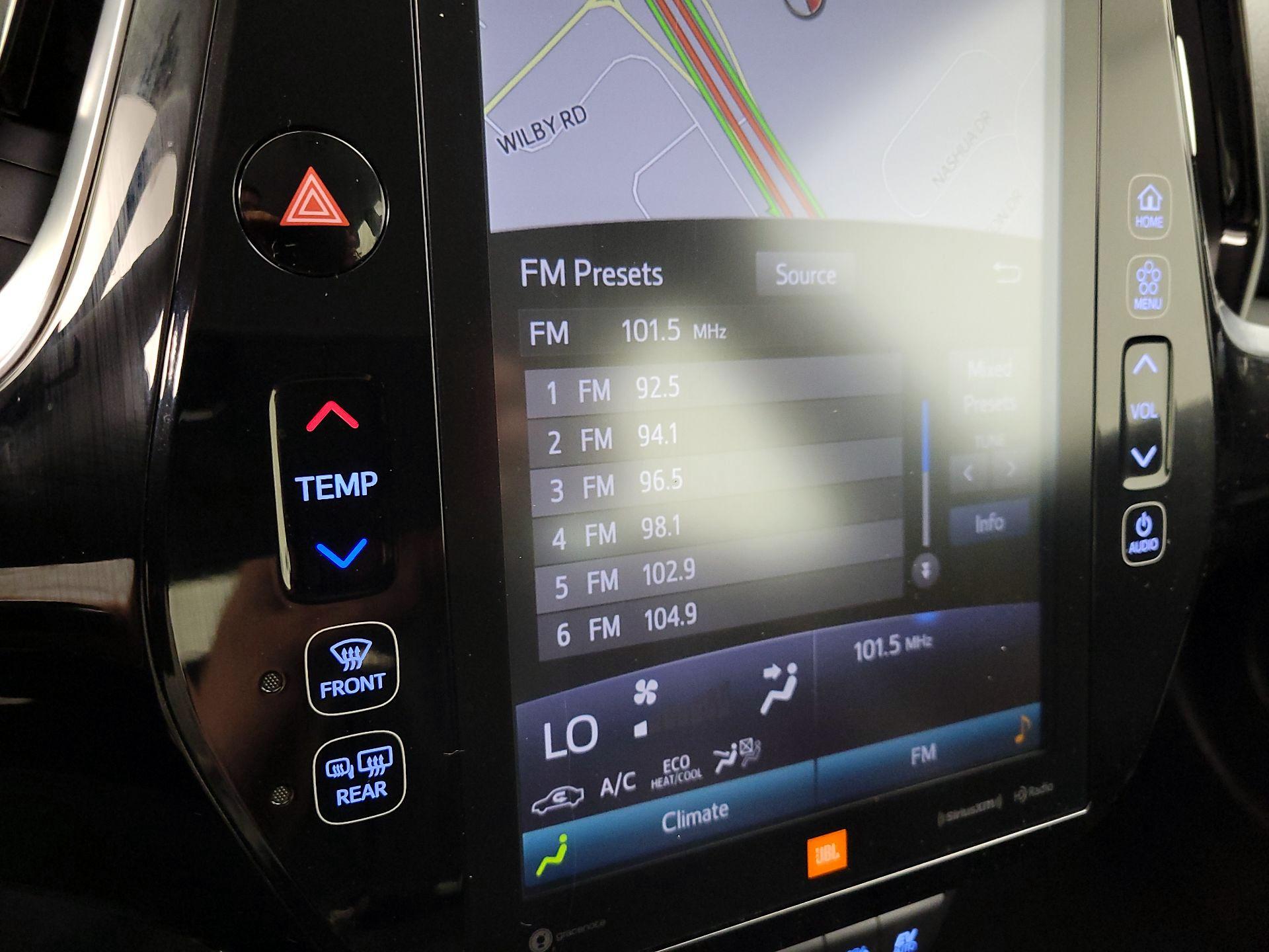 Thumbnail: 2020 Toyota Prius Prime - 16