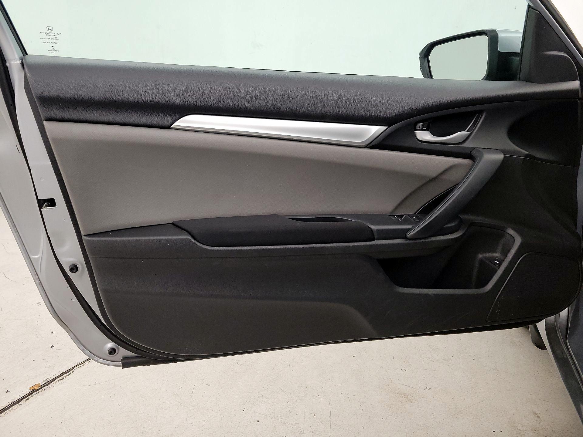 Thumbnail: 2018 Honda Civic - 12