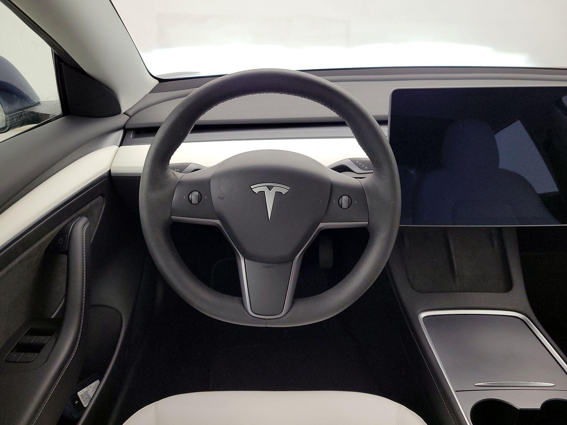 Thumbnail: 2021 Tesla Model 3 - 10