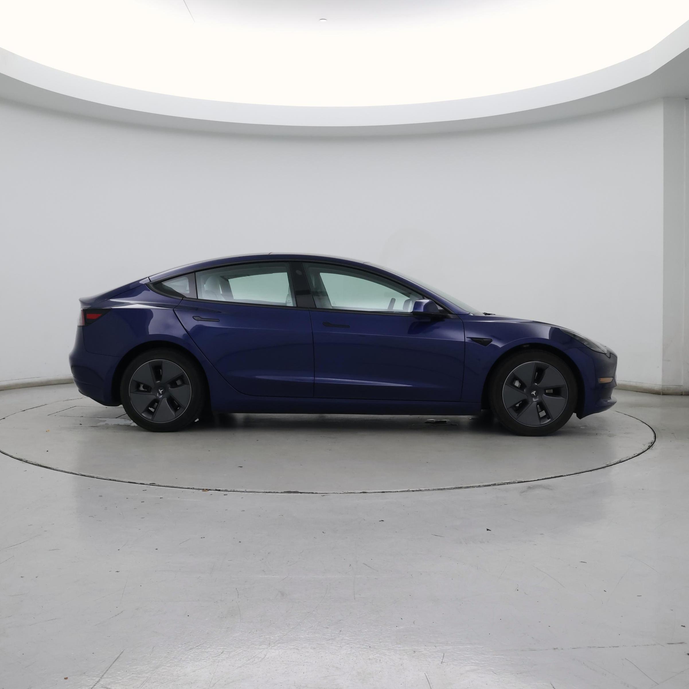 Thumbnail: 2021 Tesla Model 3 - 7