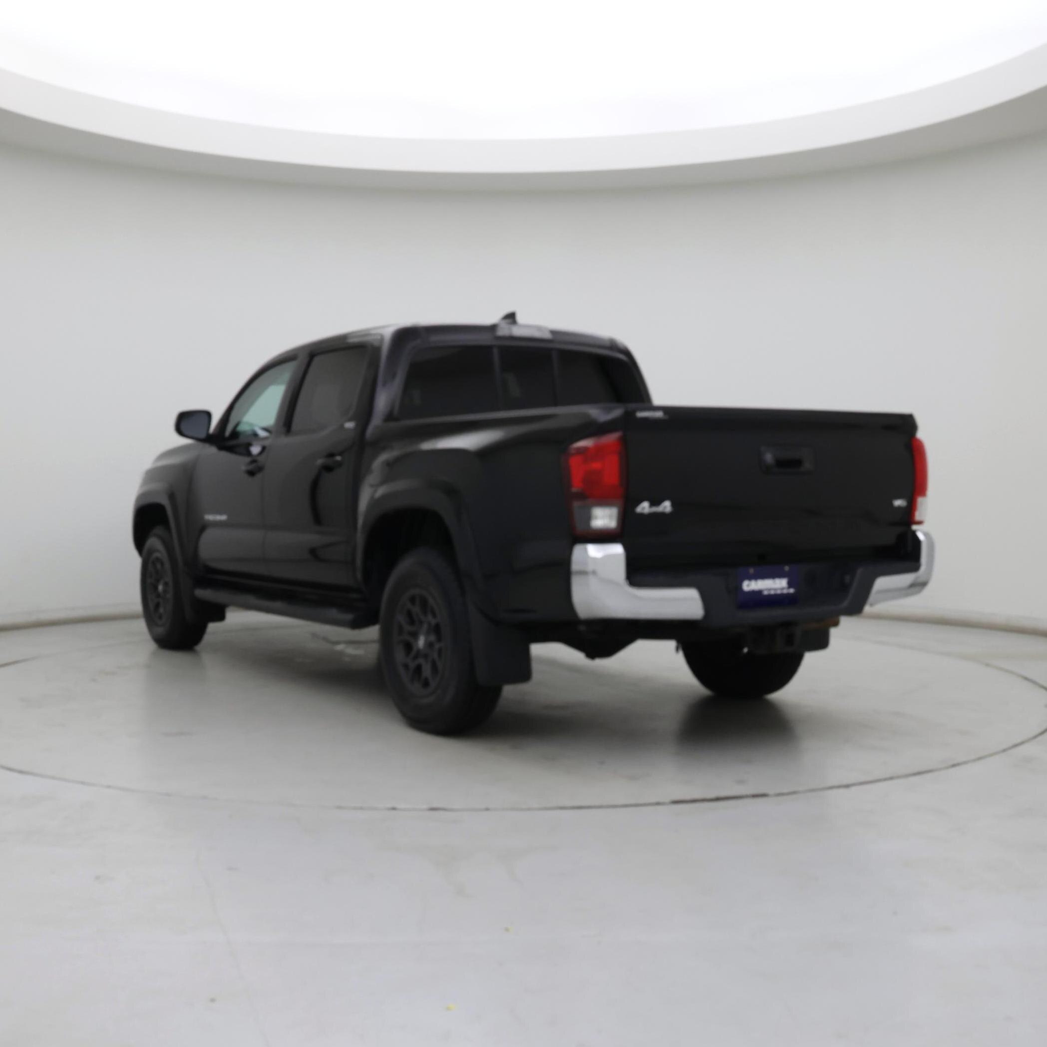 Thumbnail: 2017 Toyota Tacoma - 2