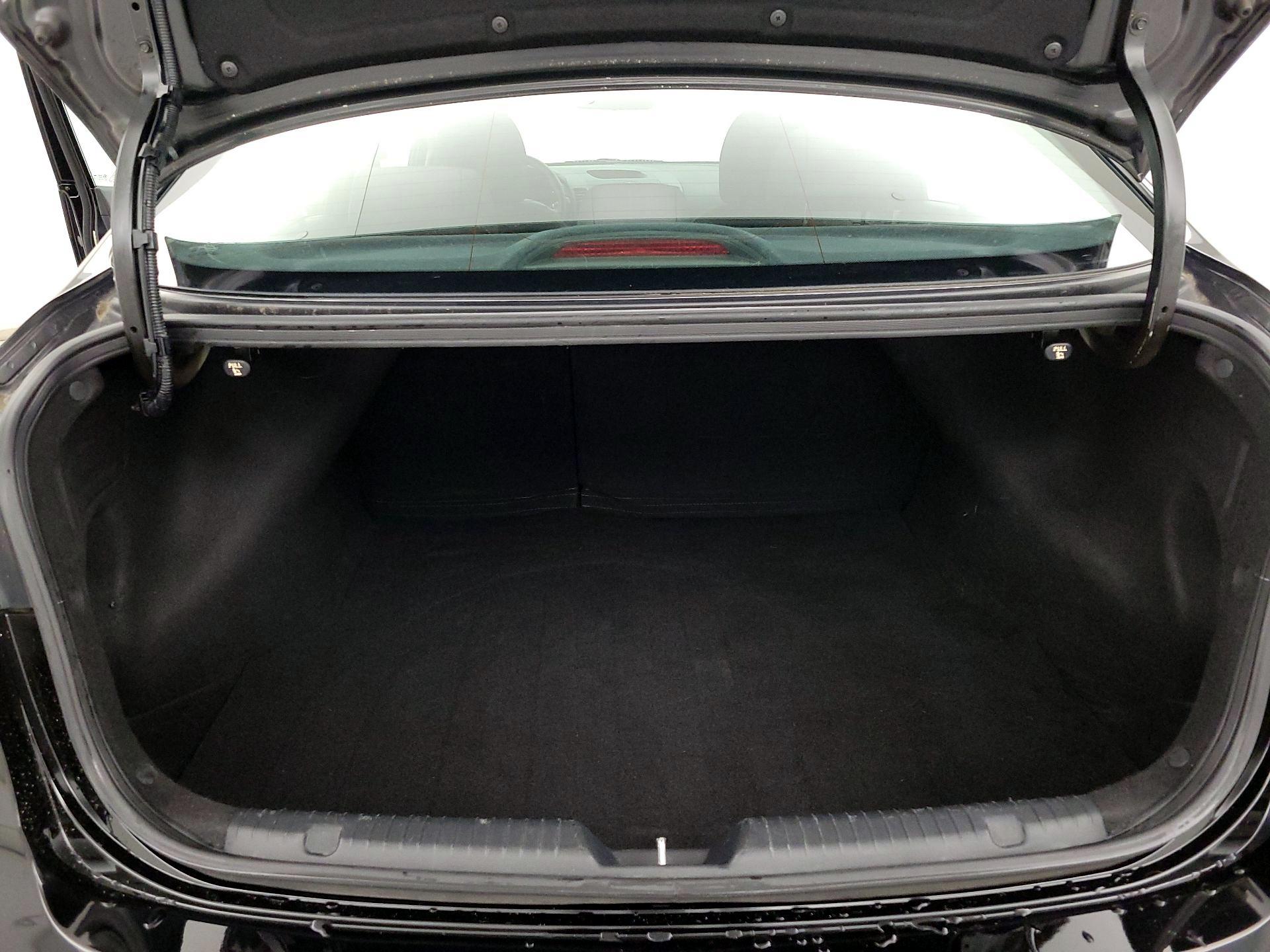 Thumbnail: 2015 Kia Forte - 19