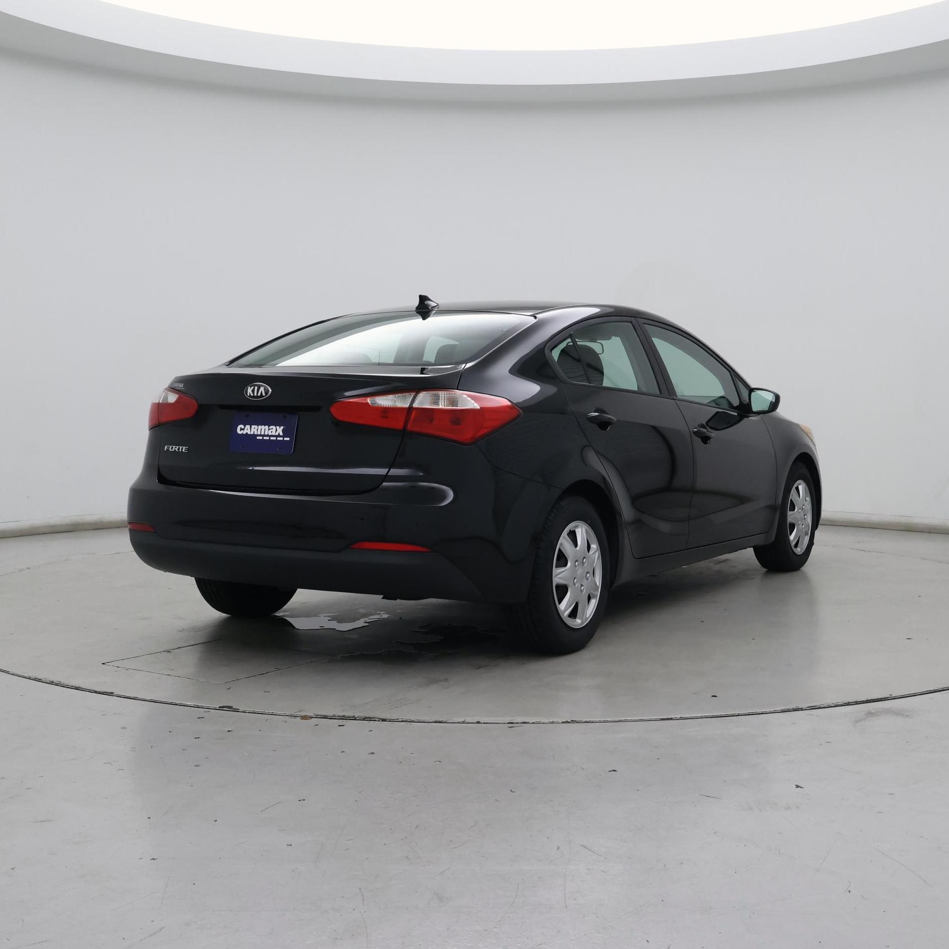 Thumbnail: 2015 Kia Forte - 8