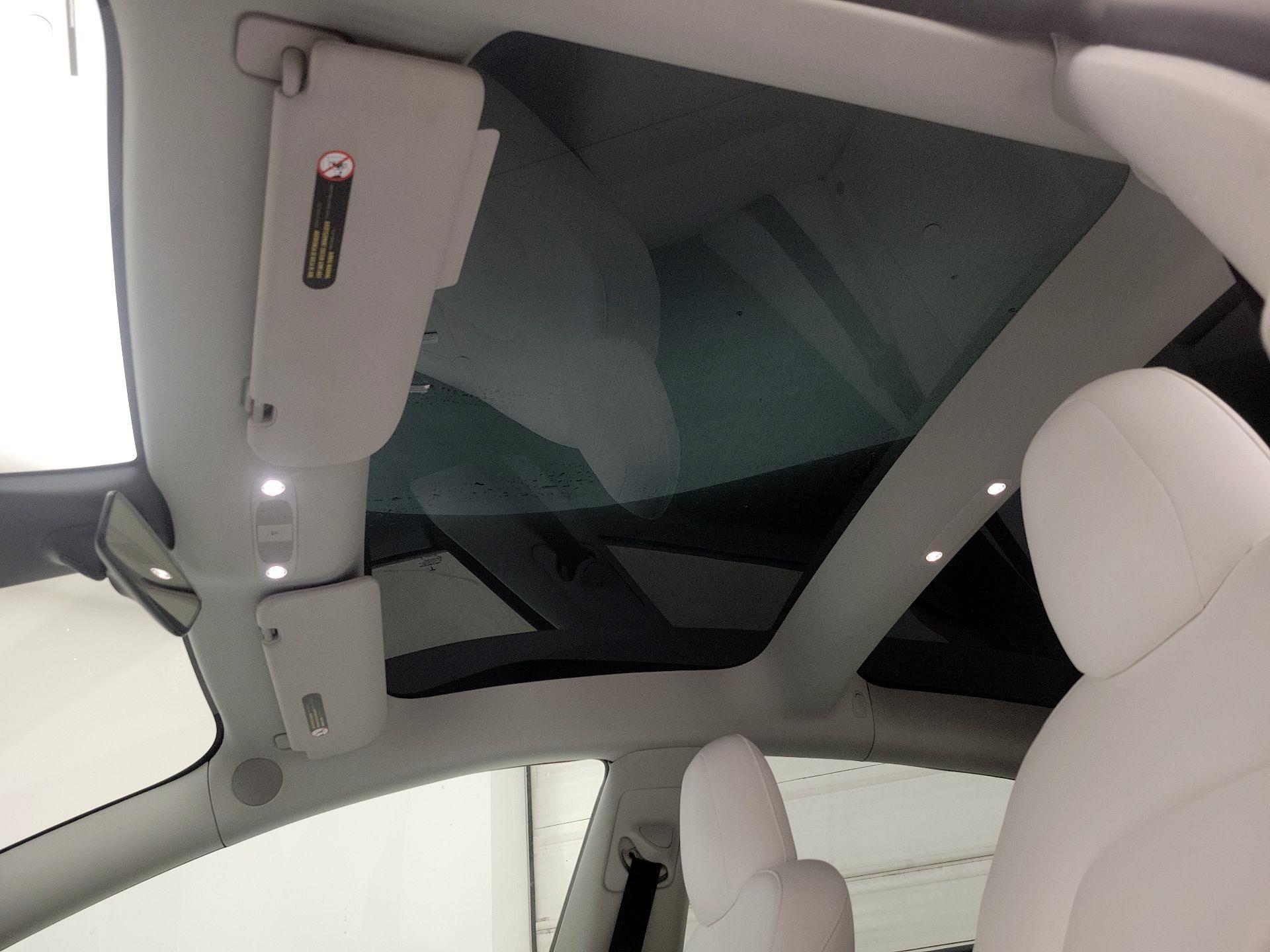 Thumbnail: 2022 Tesla Model 3 - 18