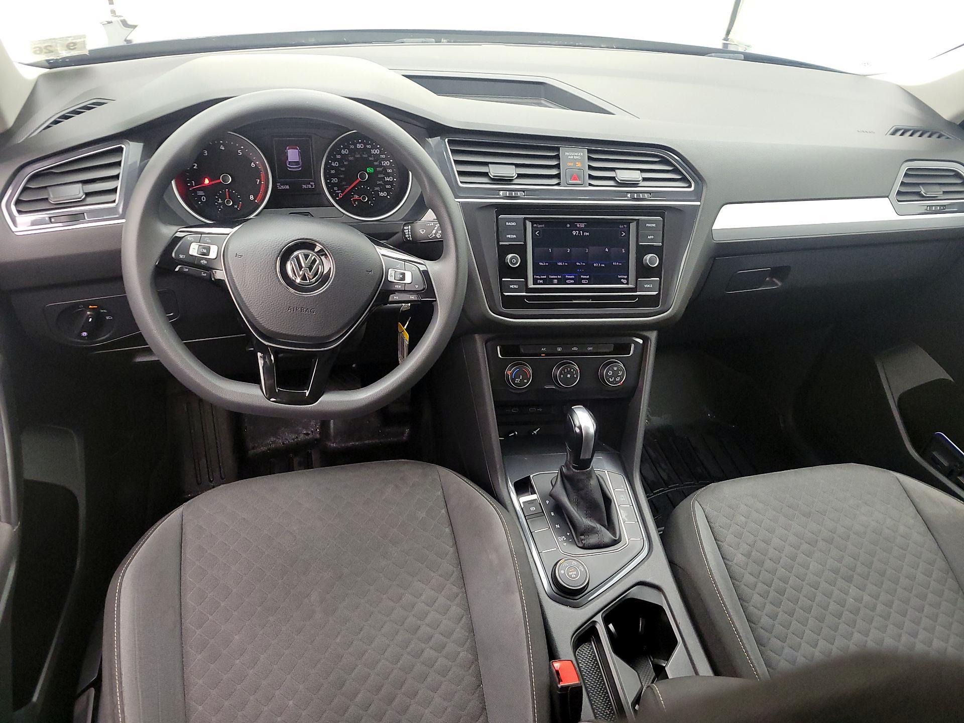Thumbnail: 2021 Volkswagen Tiguan - 9