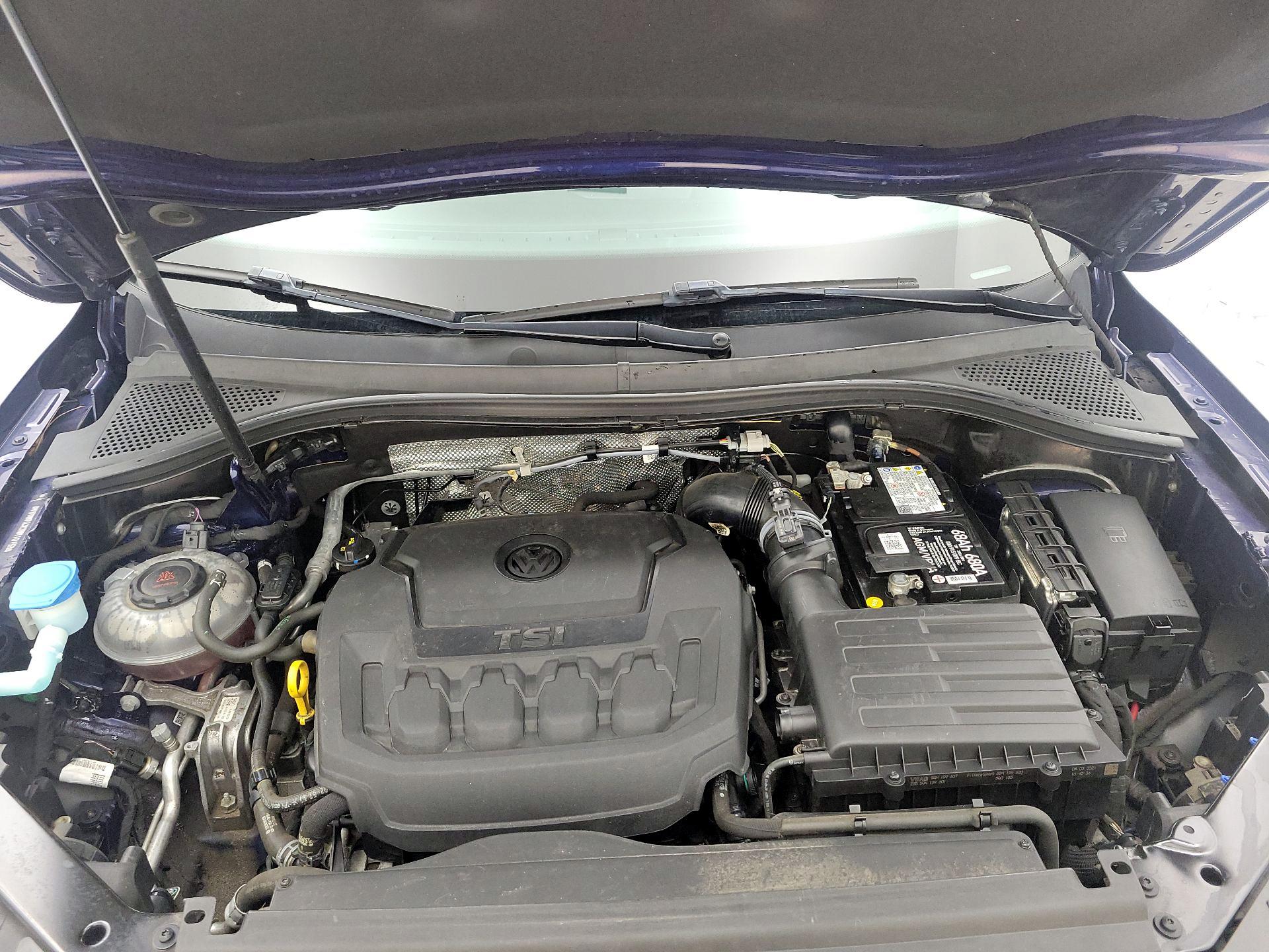 Thumbnail: 2021 Volkswagen Tiguan - 20
