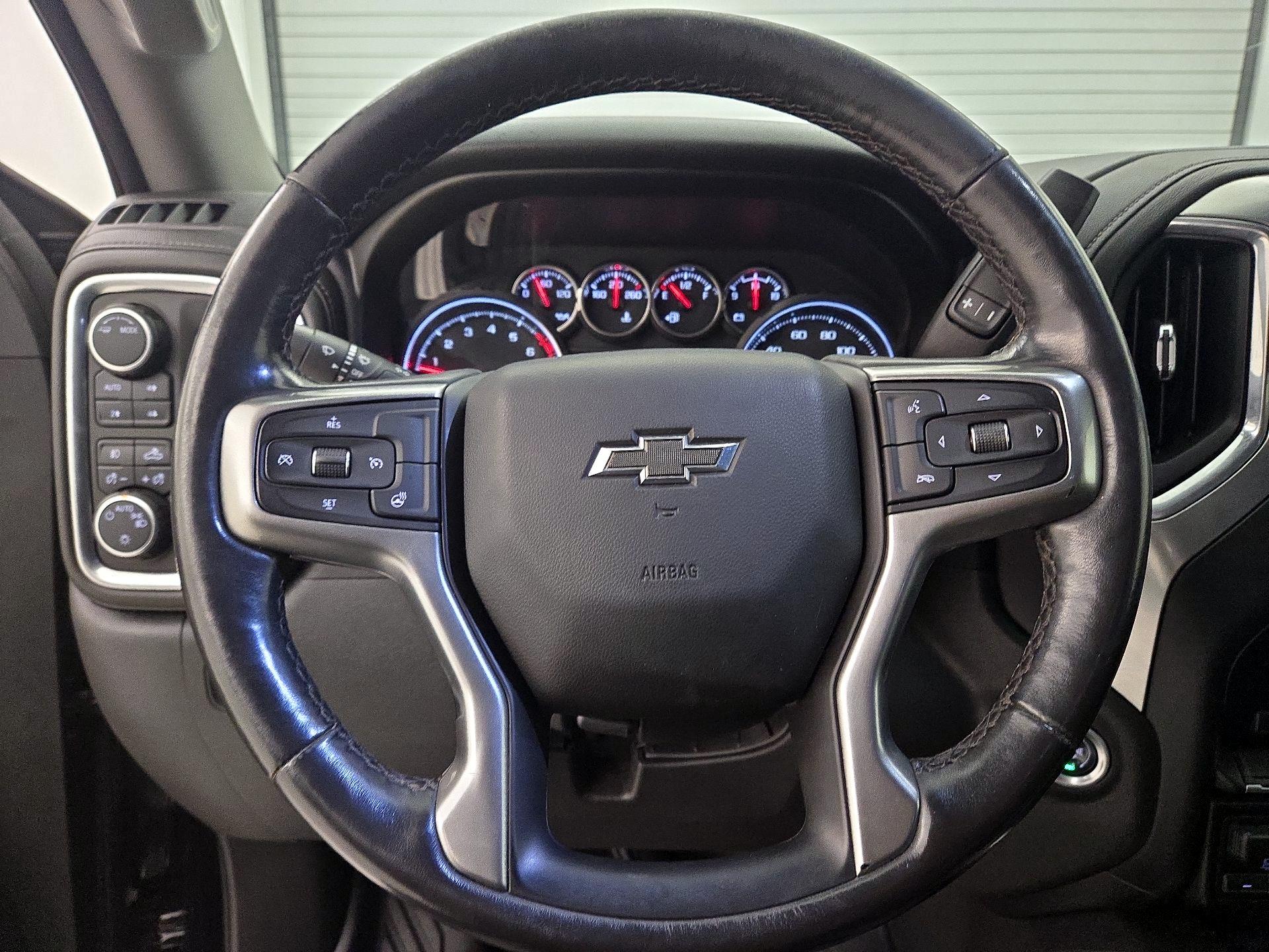 Thumbnail: 2022 Chevrolet Silverado 1500 - 10