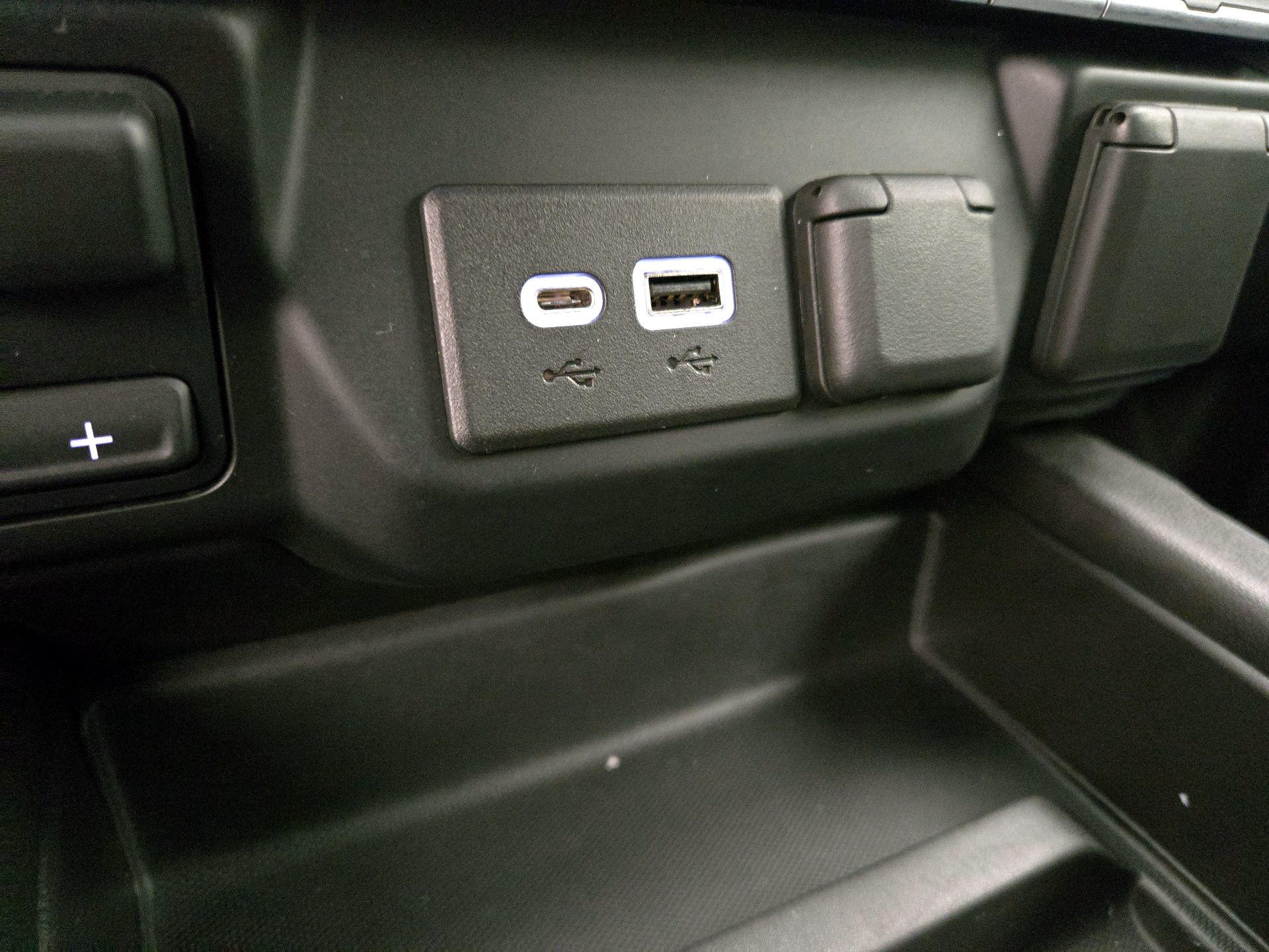 Thumbnail: 2022 Chevrolet Silverado 1500 - 18