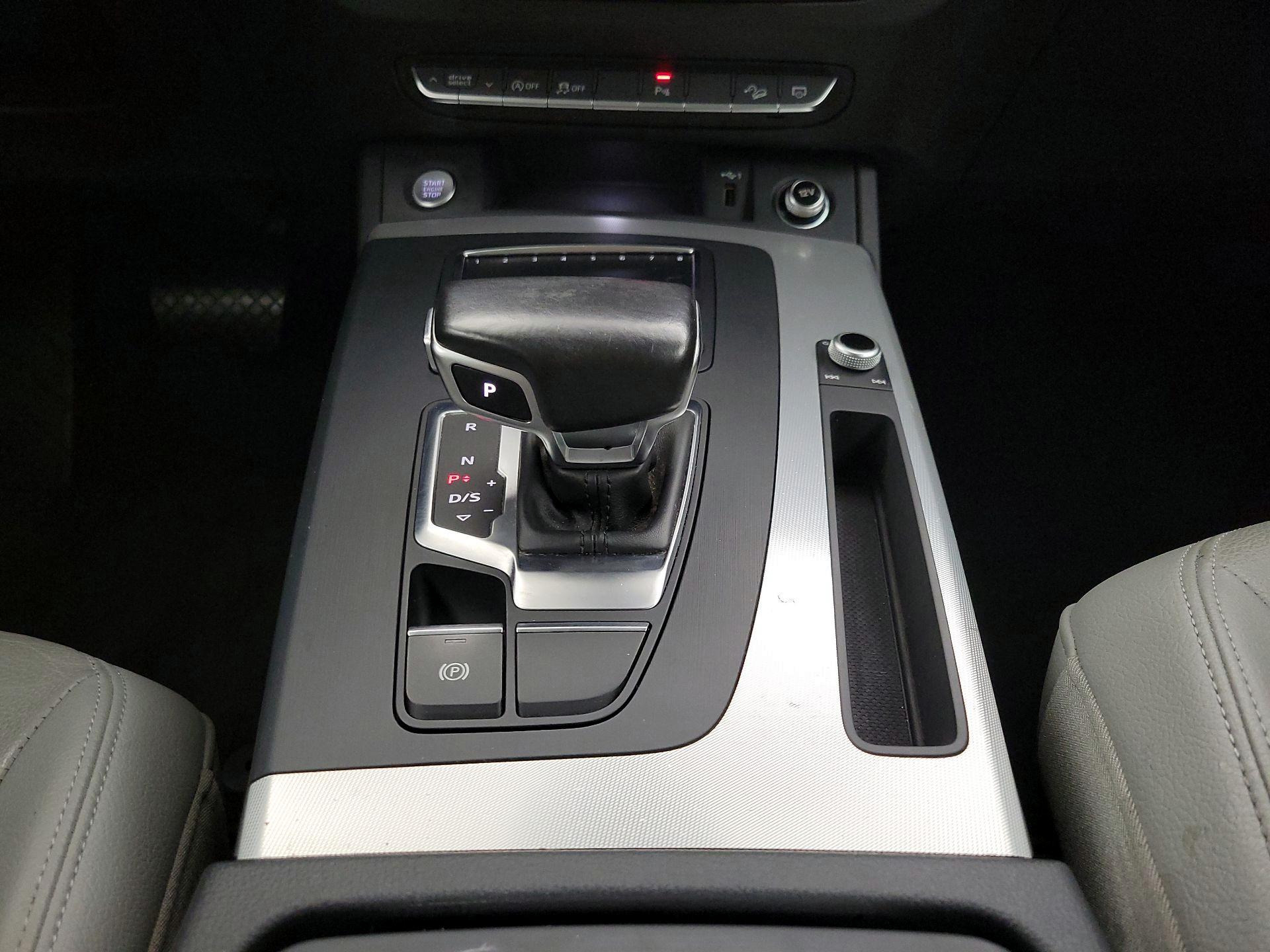 Thumbnail: 2018 Audi Q5 - 18