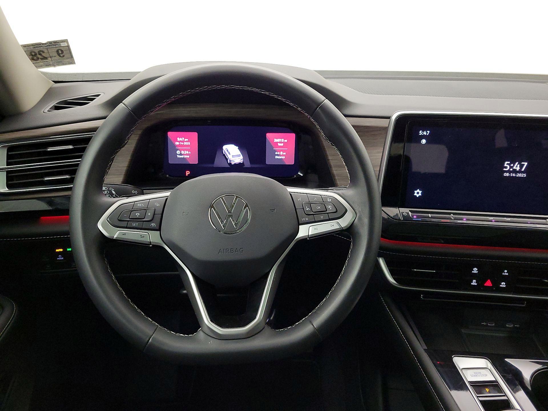Thumbnail: 2024 Volkswagen Atlas - 10