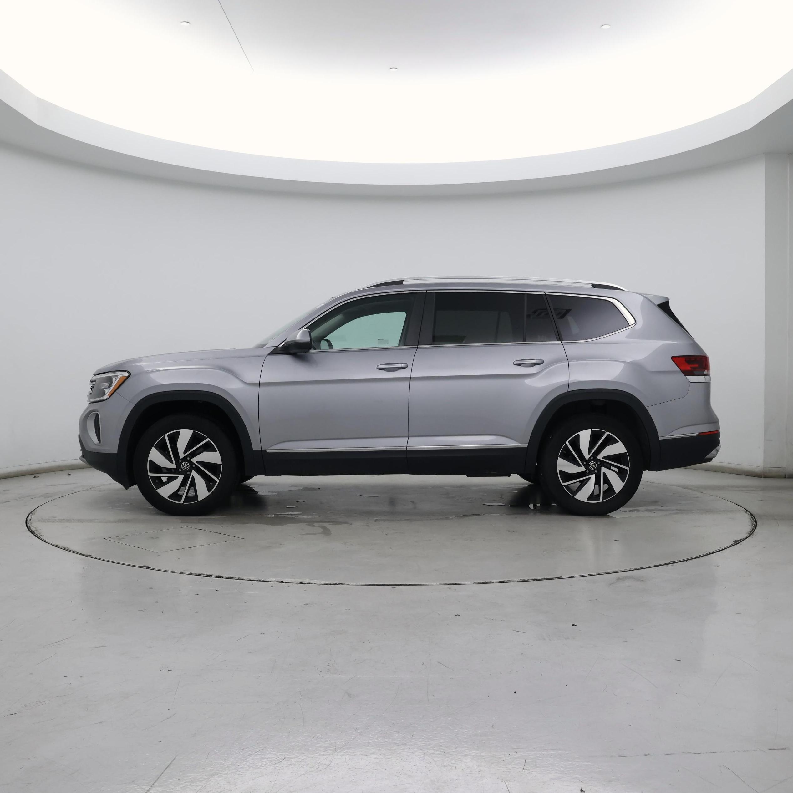 Thumbnail: 2024 Volkswagen Atlas - 3