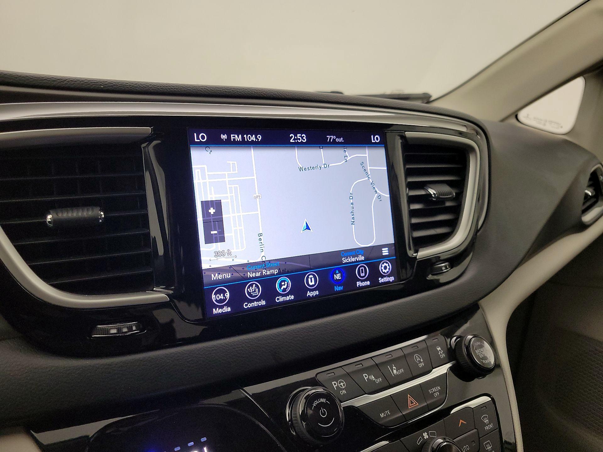 Thumbnail: 2020 Chrysler Pacifica - 14