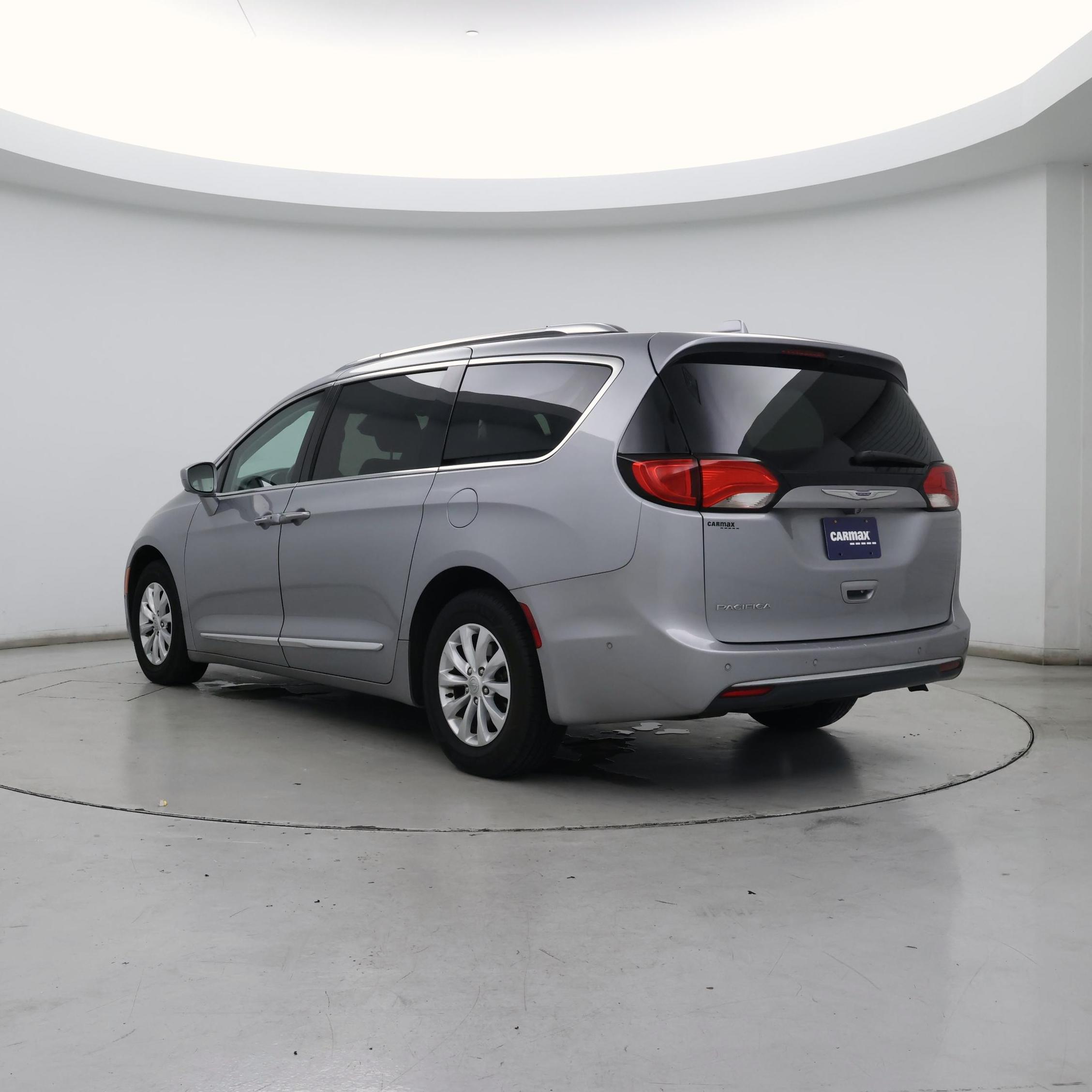 Thumbnail: 2020 Chrysler Pacifica - 2