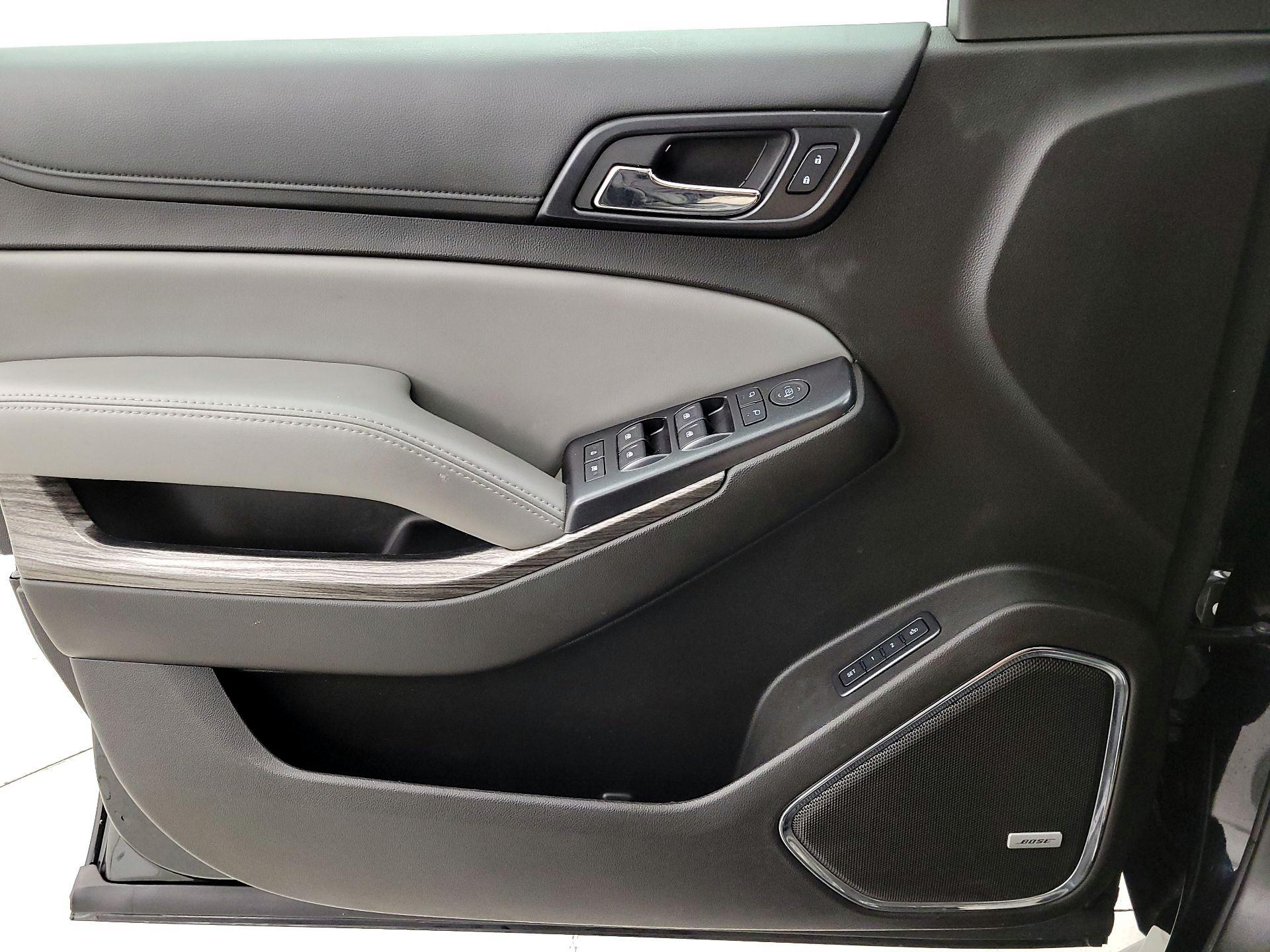 Thumbnail: 2015 Chevrolet Tahoe - 12