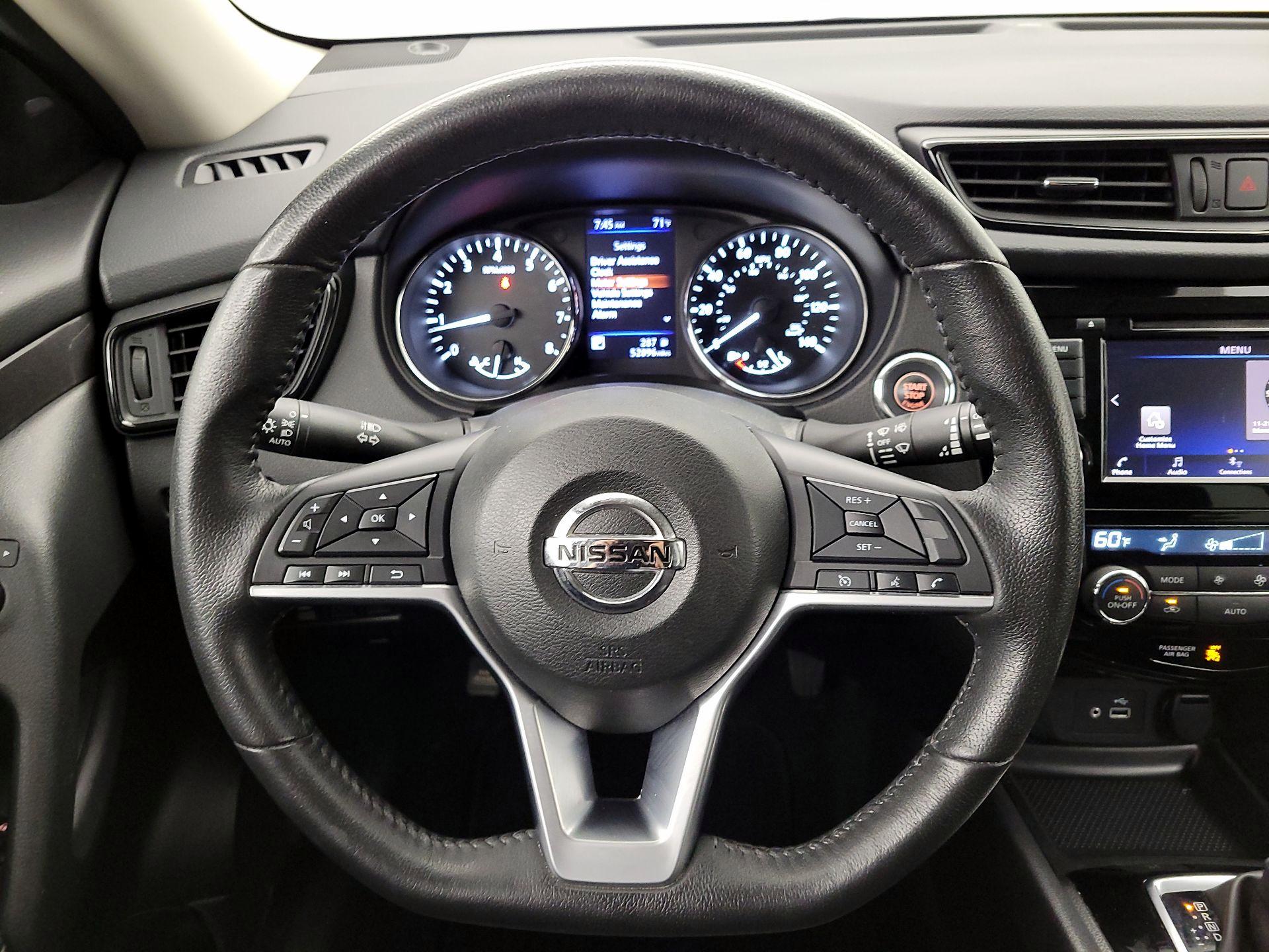 Thumbnail: 2020 Nissan Rogue - 10