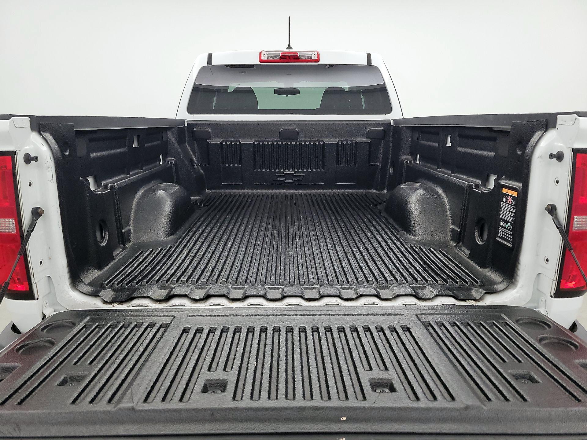 Thumbnail: 2018 Chevrolet Colorado - 20