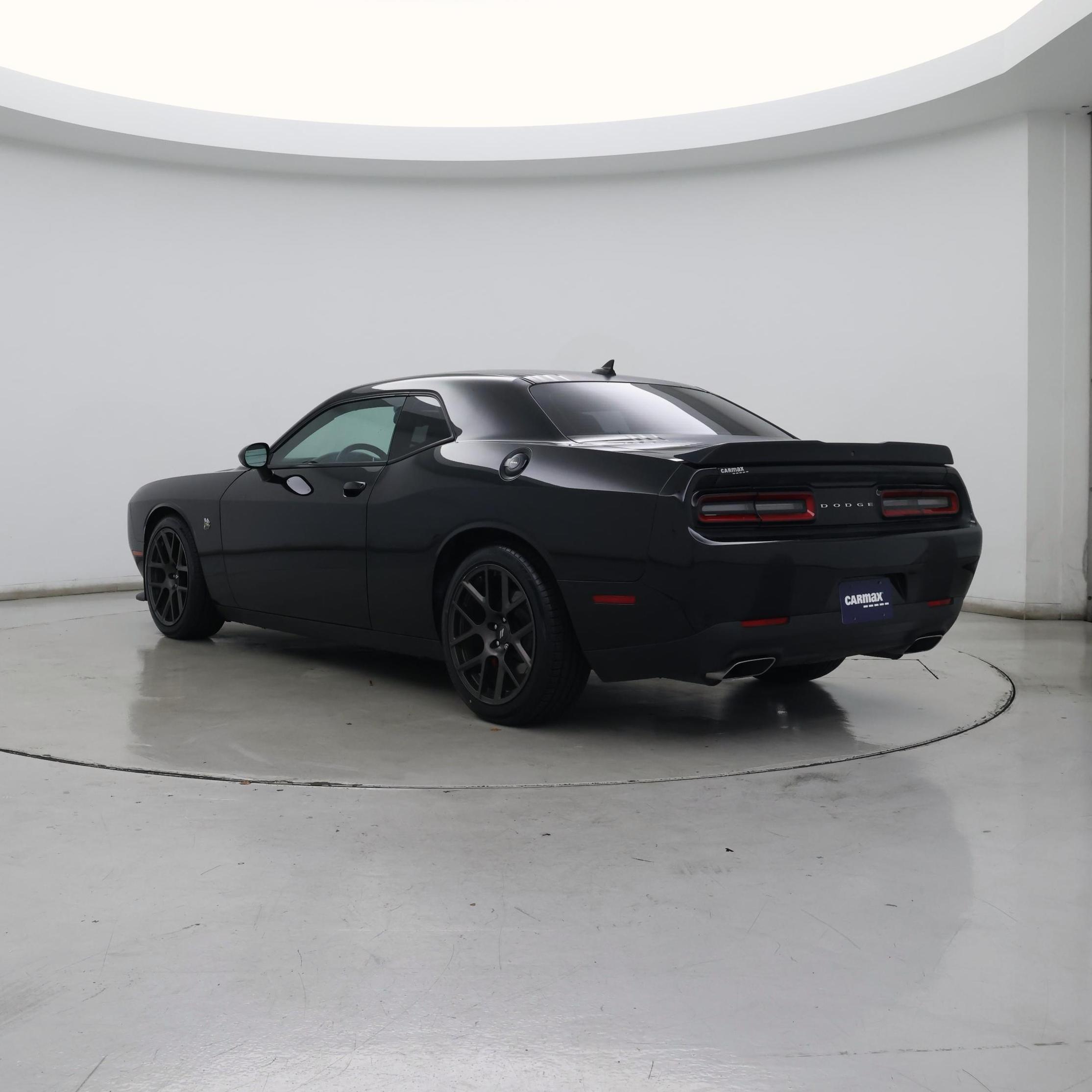 Thumbnail: 2018 Dodge Challenger - 2