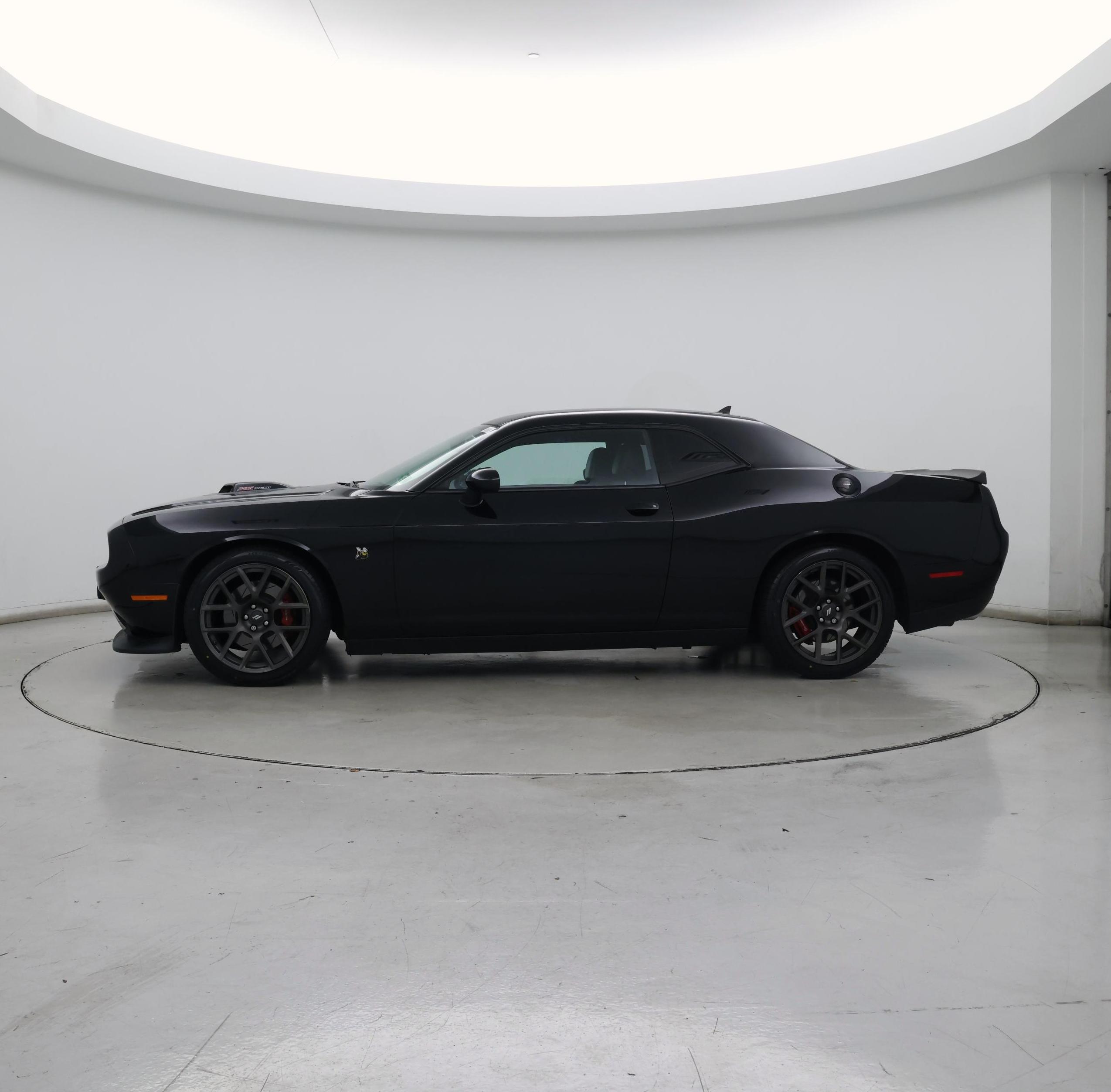 Thumbnail: 2018 Dodge Challenger - 3