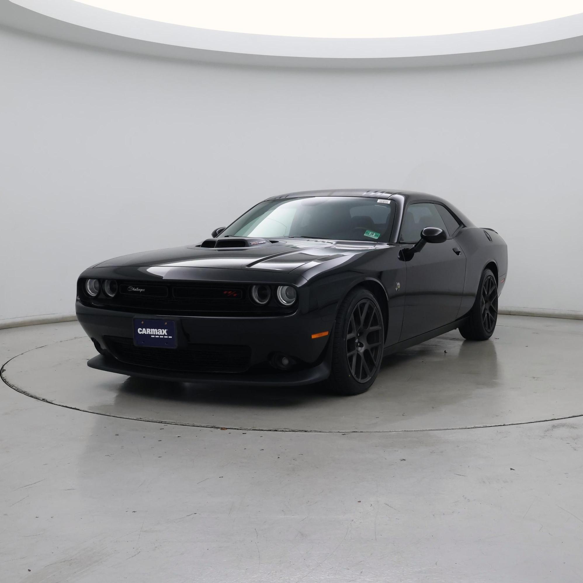 Thumbnail: 2018 Dodge Challenger - 4
