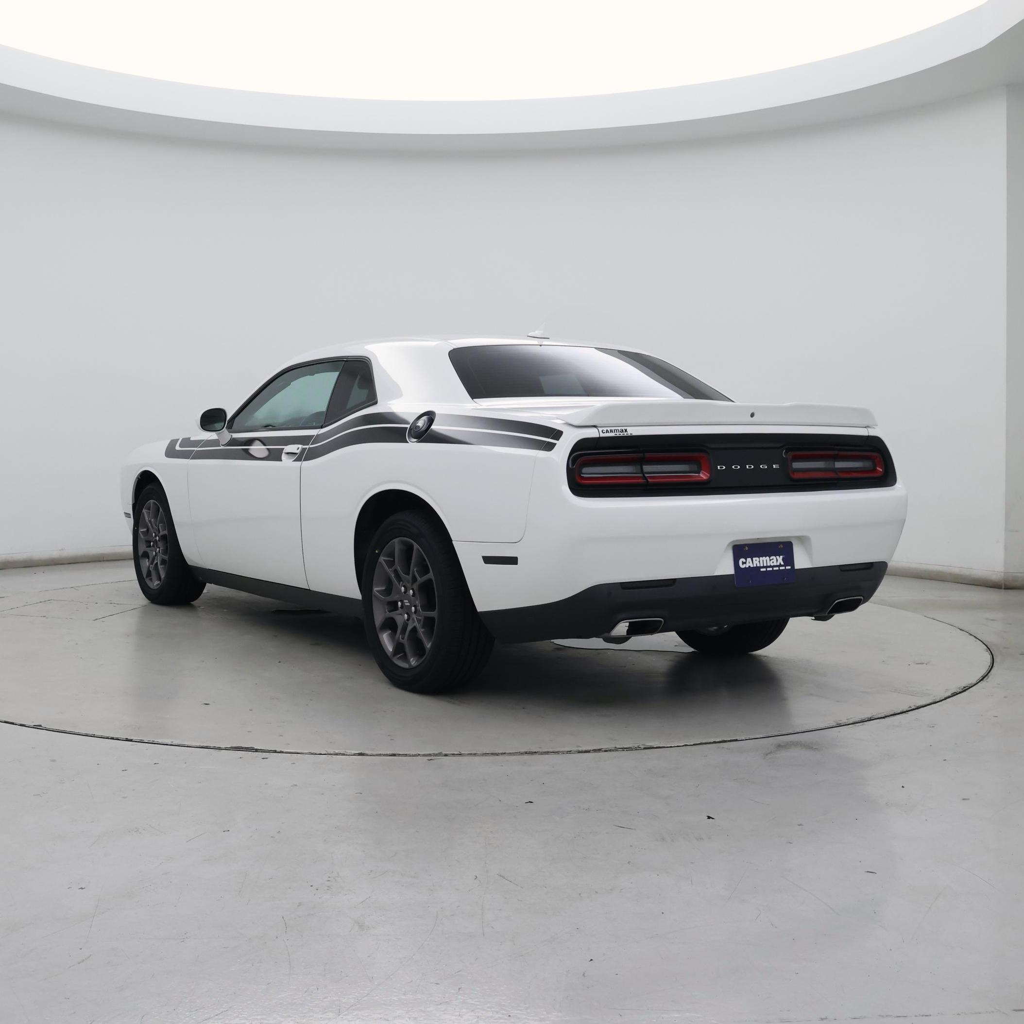 Thumbnail: 2017 Dodge Challenger - 2