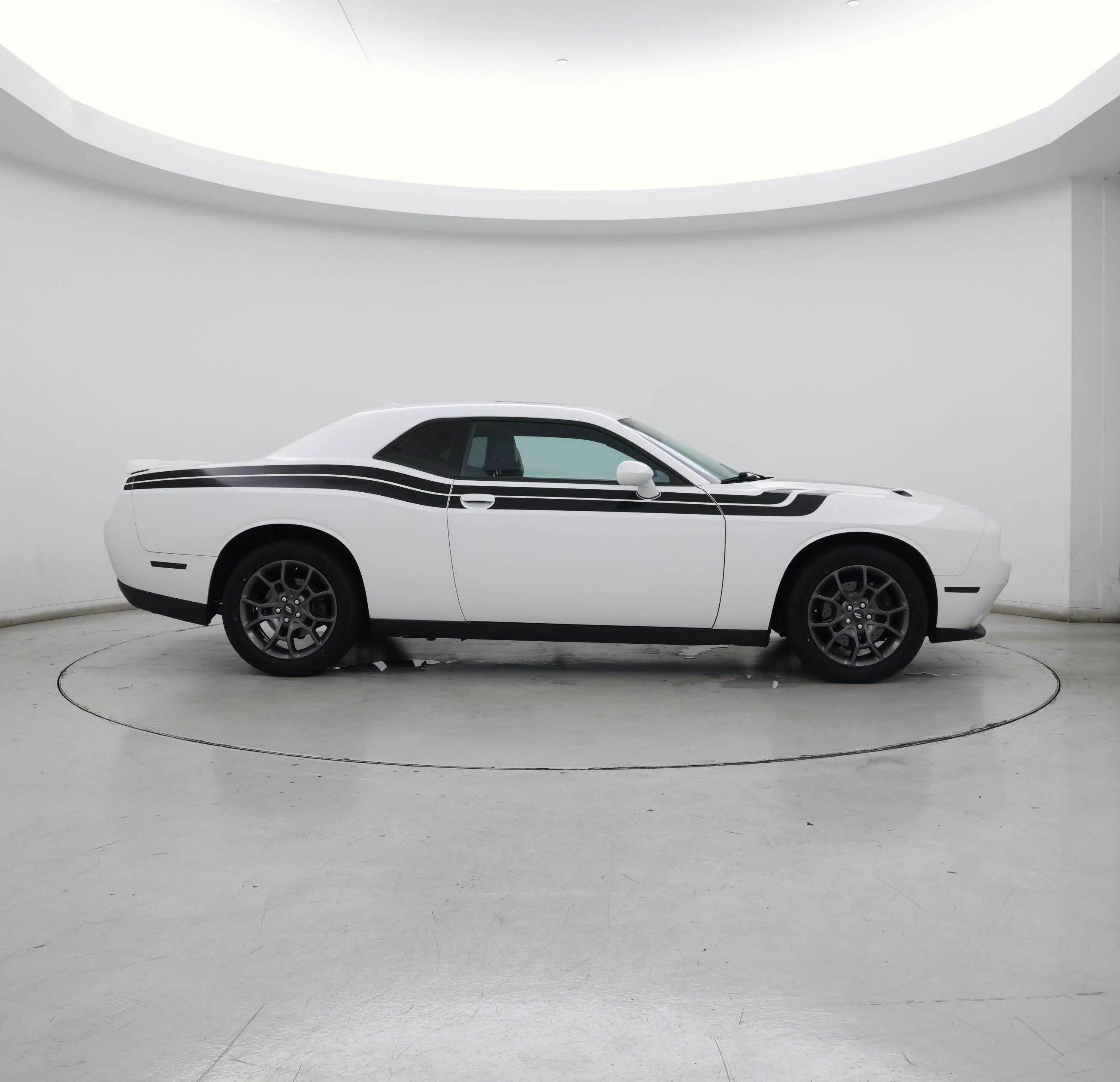 Thumbnail: 2017 Dodge Challenger - 7