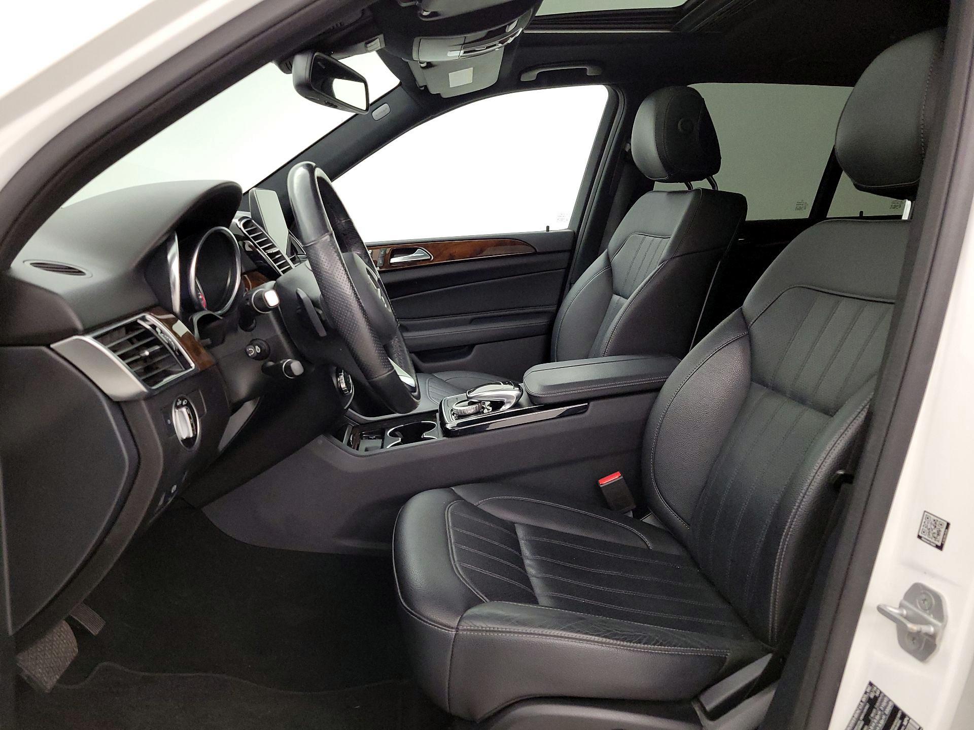 Thumbnail: 2016 Mercedes-Benz GLE - 11