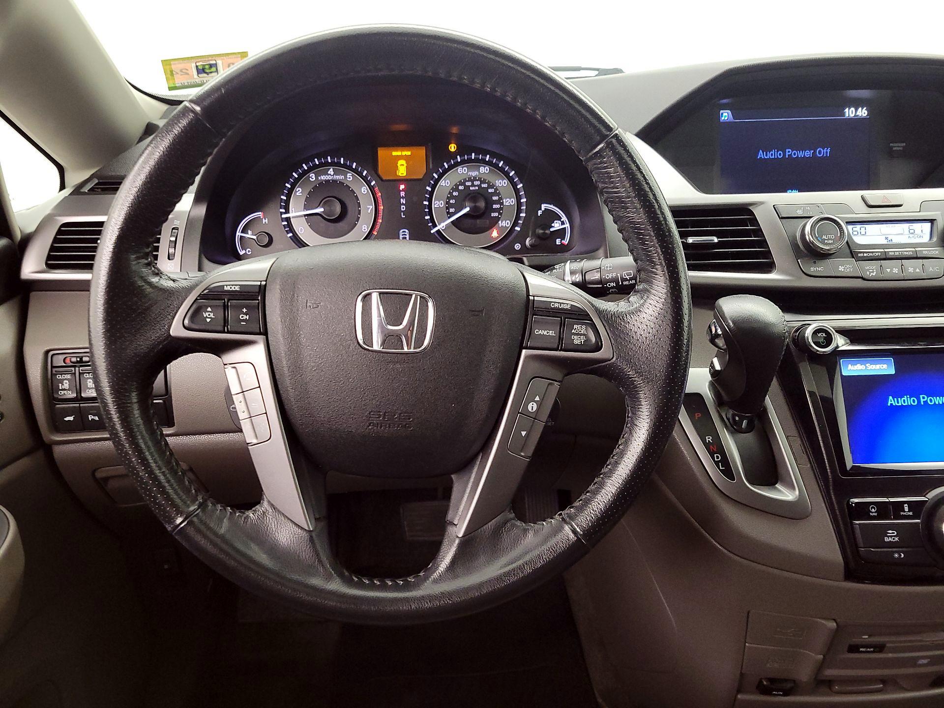 Thumbnail: 2014 Honda Odyssey - 10