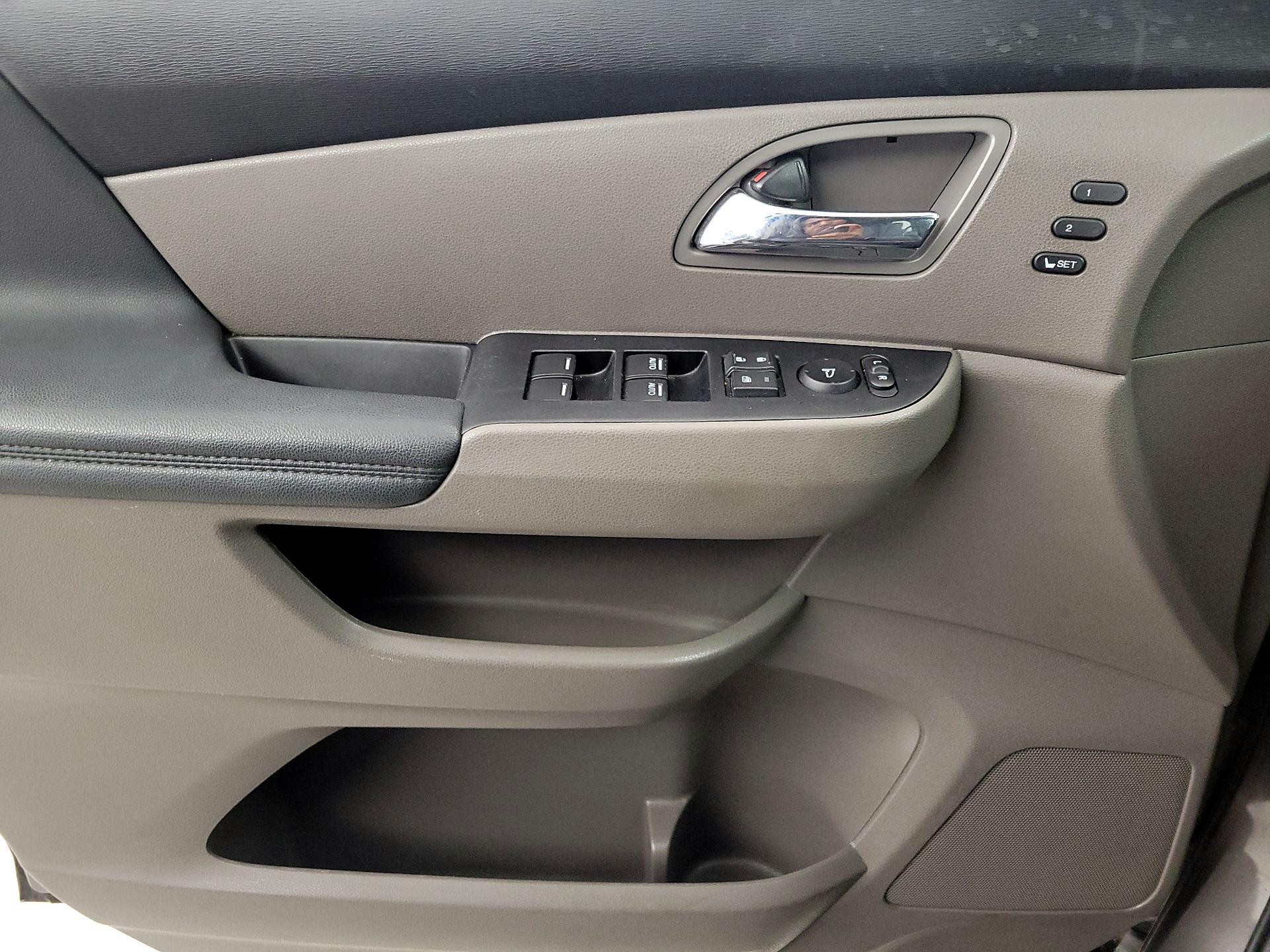 Thumbnail: 2014 Honda Odyssey - 12