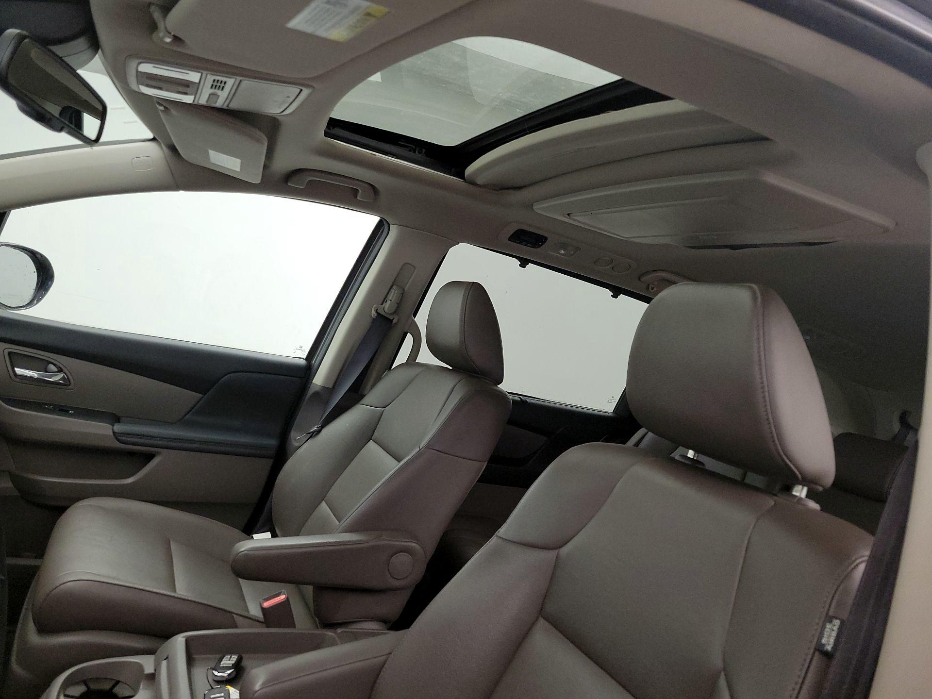 Thumbnail: 2014 Honda Odyssey - 18