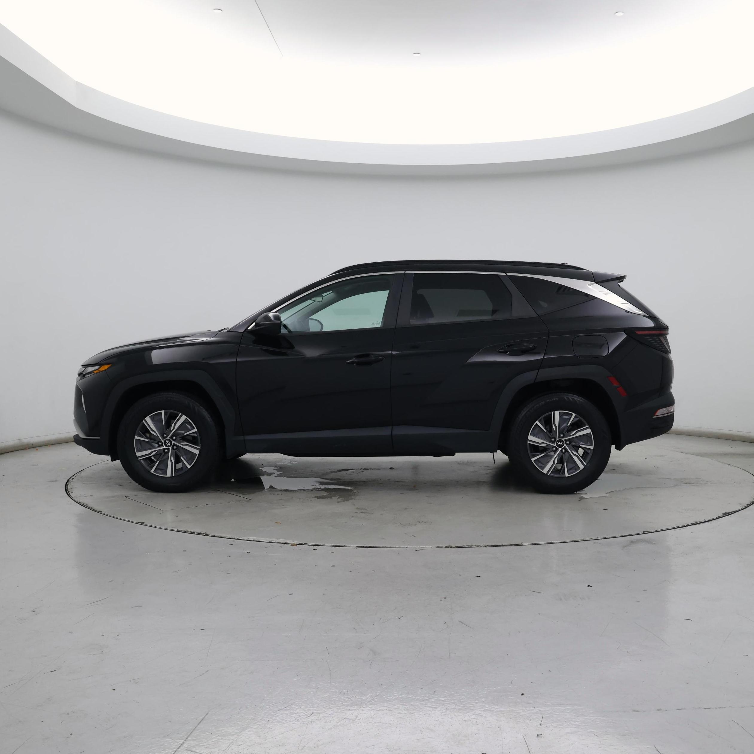 Thumbnail: 2022 Hyundai Tucson - 3