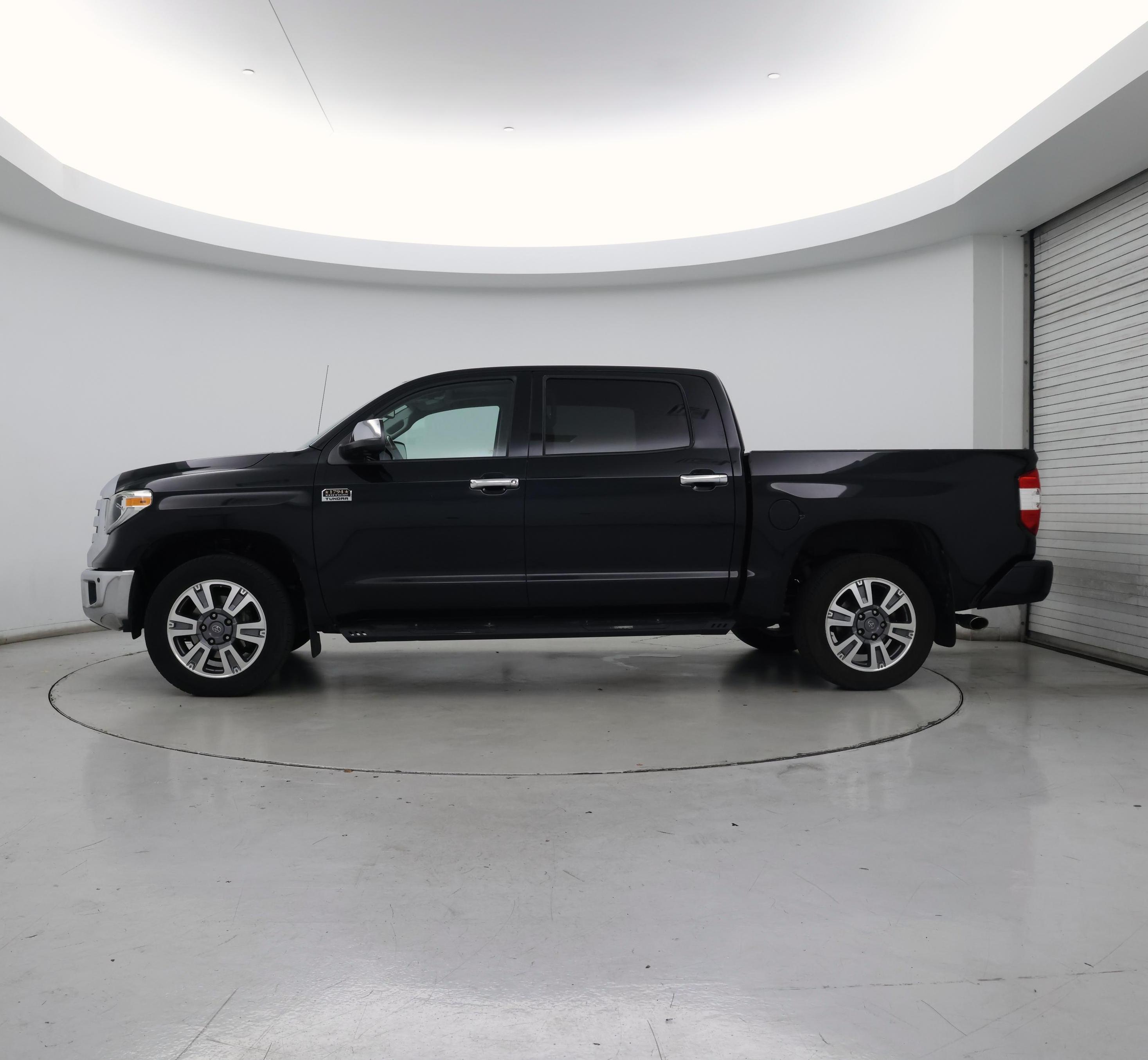 Thumbnail: 2018 Toyota Tundra - 3