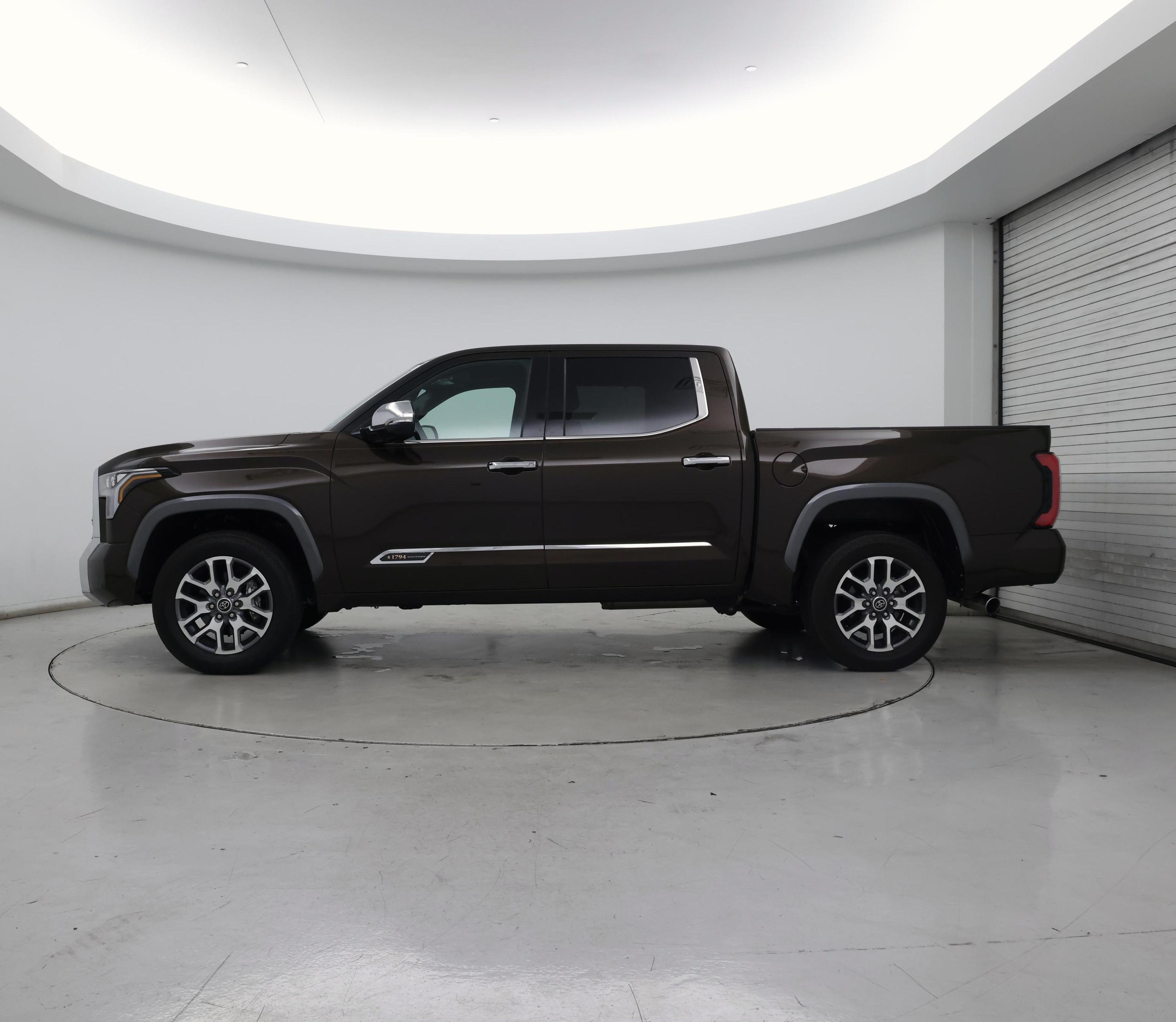 Thumbnail: 2023 Toyota Tundra - 3