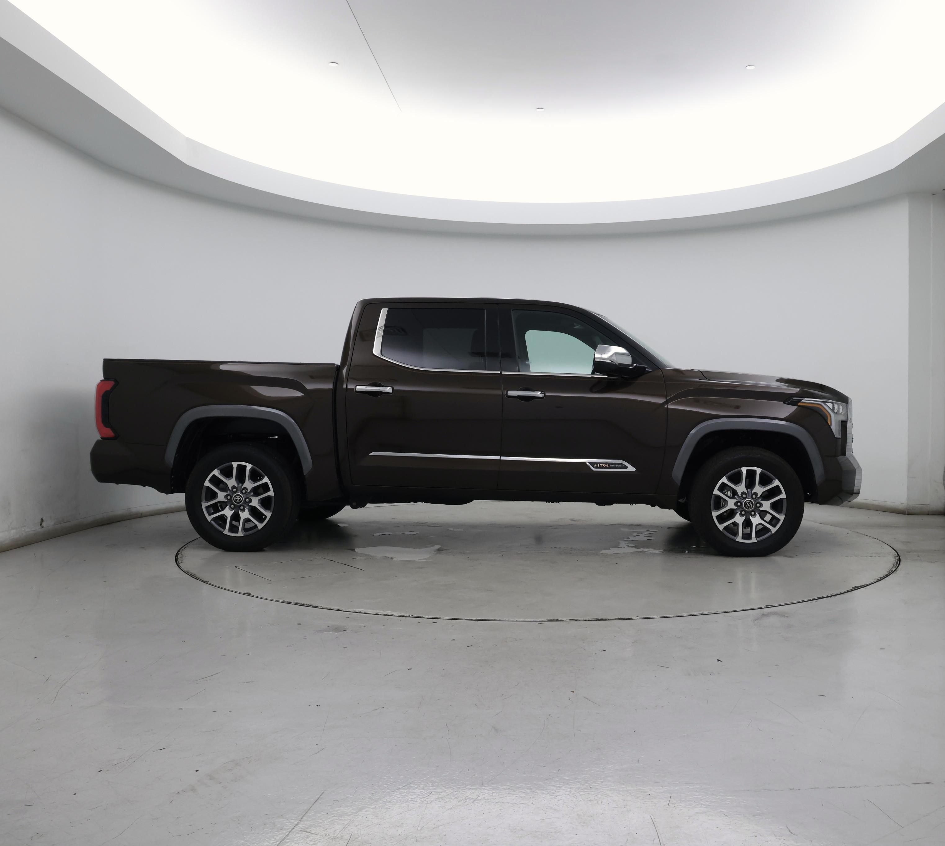 Thumbnail: 2023 Toyota Tundra - 7