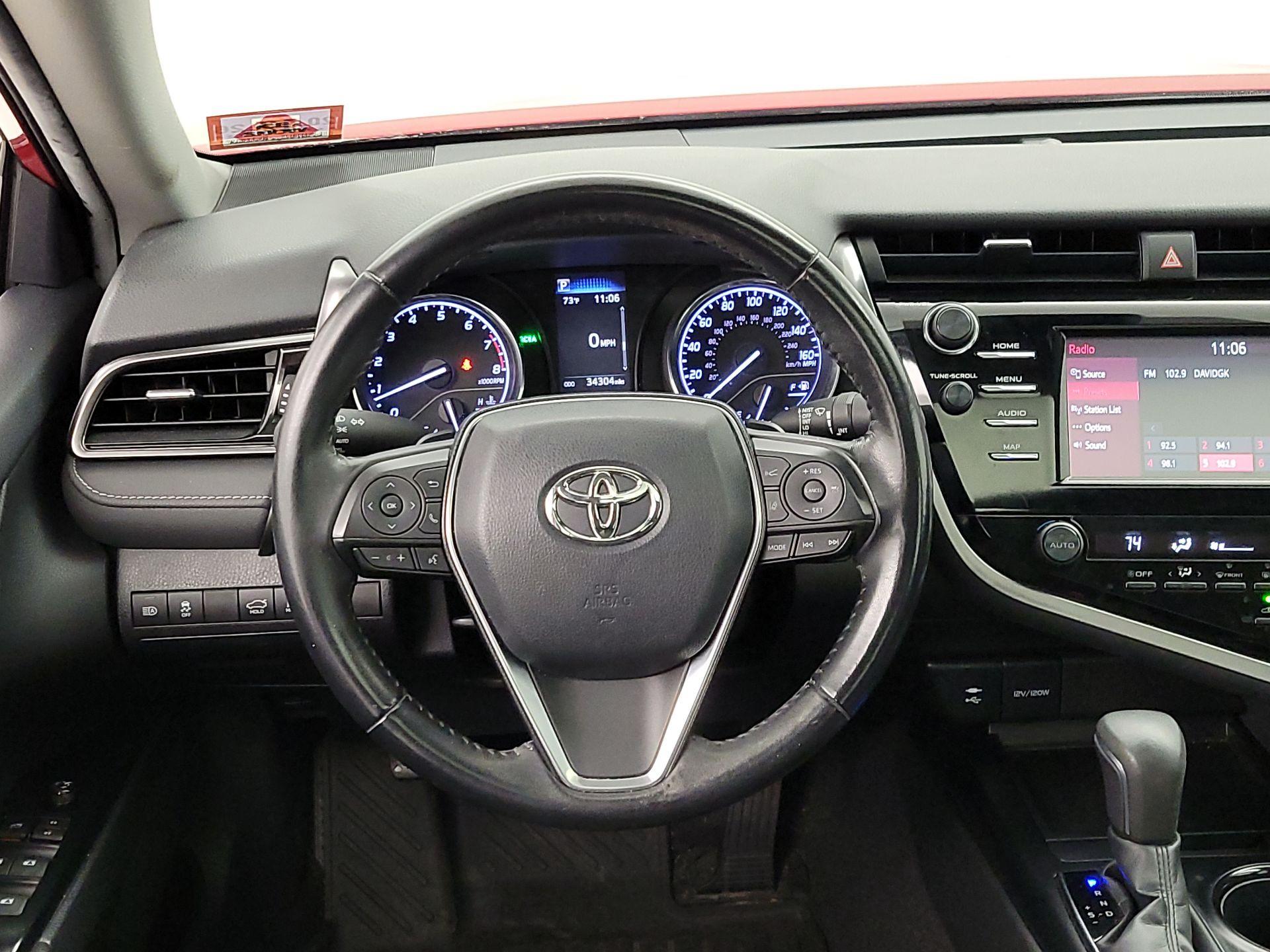 Thumbnail: 2019 Toyota Camry - 10