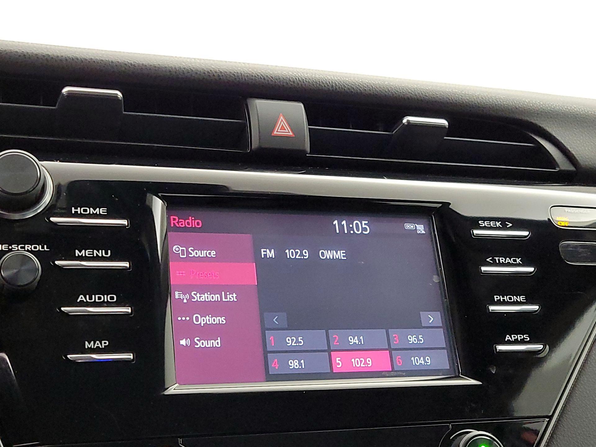 Thumbnail: 2019 Toyota Camry - 15
