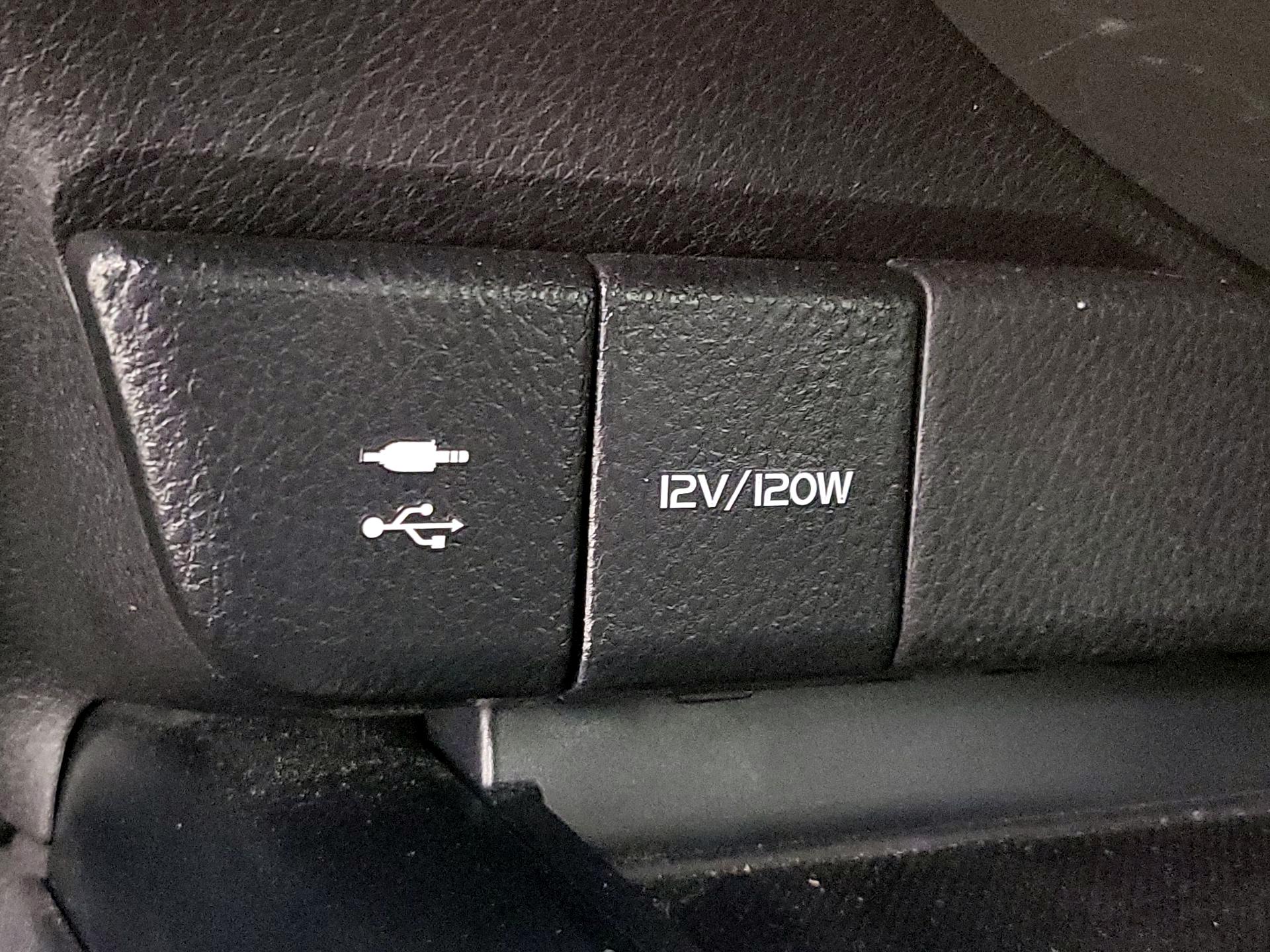 Thumbnail: 2019 Toyota Camry - 18
