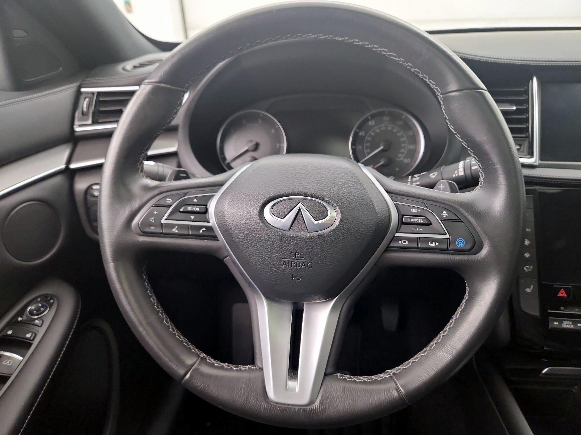 Thumbnail: 2023 INFINITI QX55 - 10
