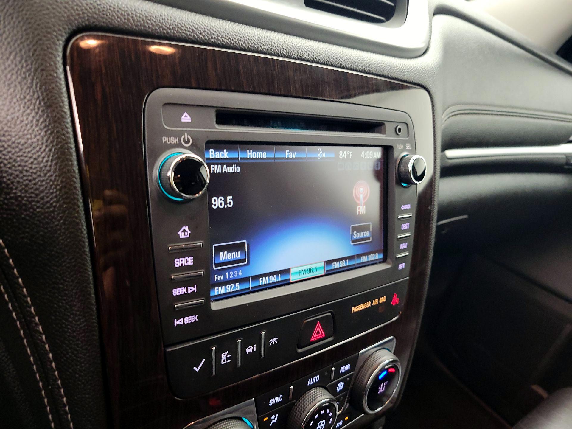Thumbnail: 2015 Chevrolet Traverse - 15