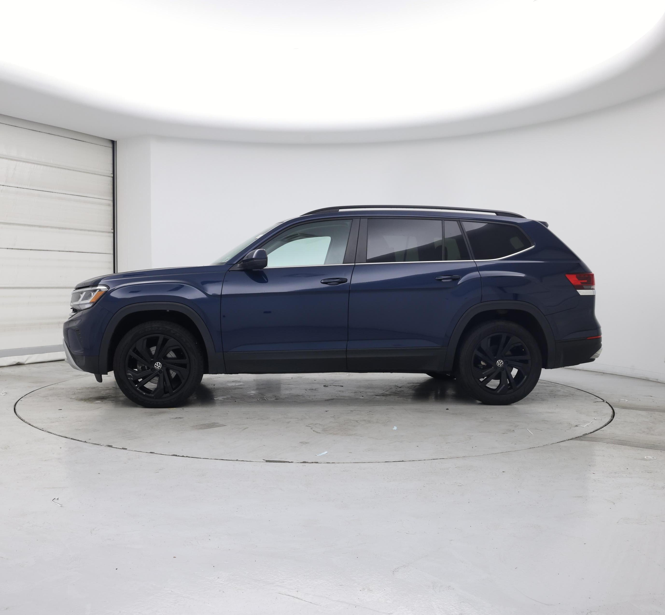 Thumbnail: 2023 Volkswagen Atlas - 3