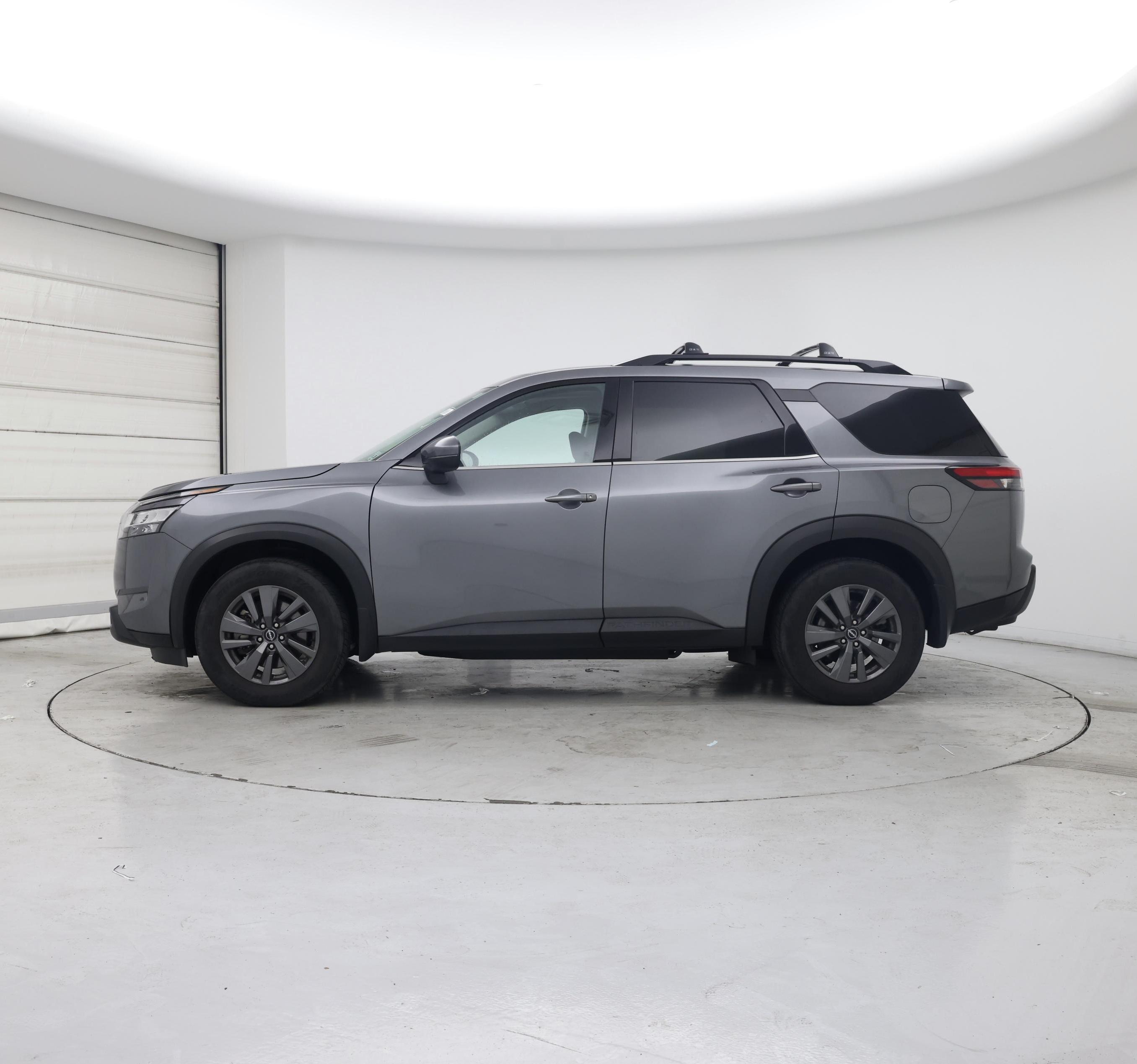 Thumbnail: 2022 Nissan Pathfinder - 3